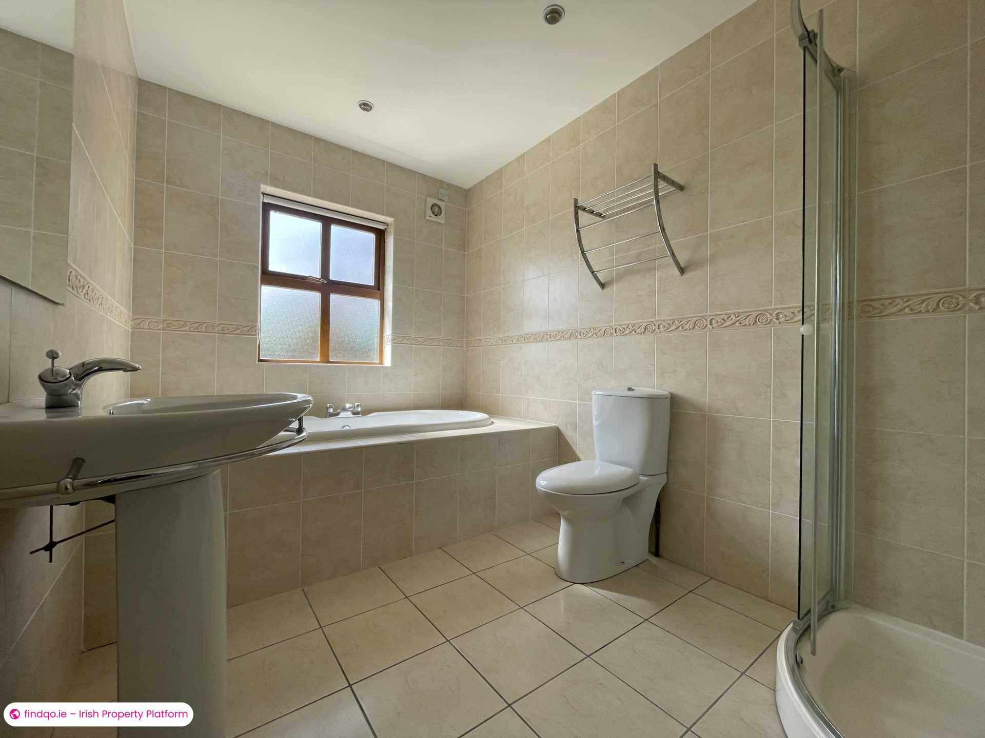 Detached house for Sale in Burtonport, Donegal