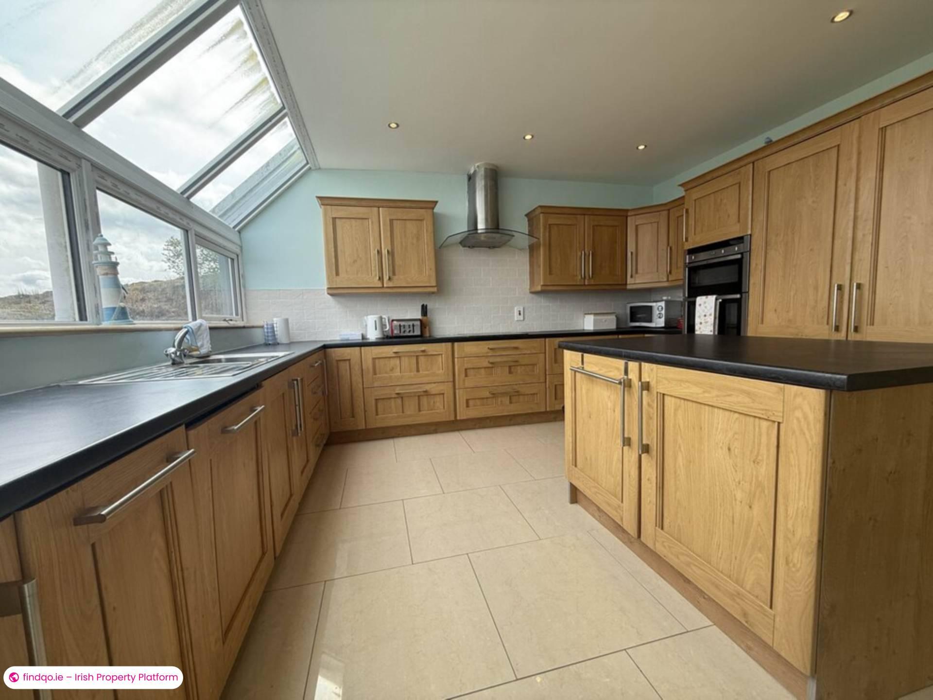 Detached house for Sale in Dungloe, Donegal