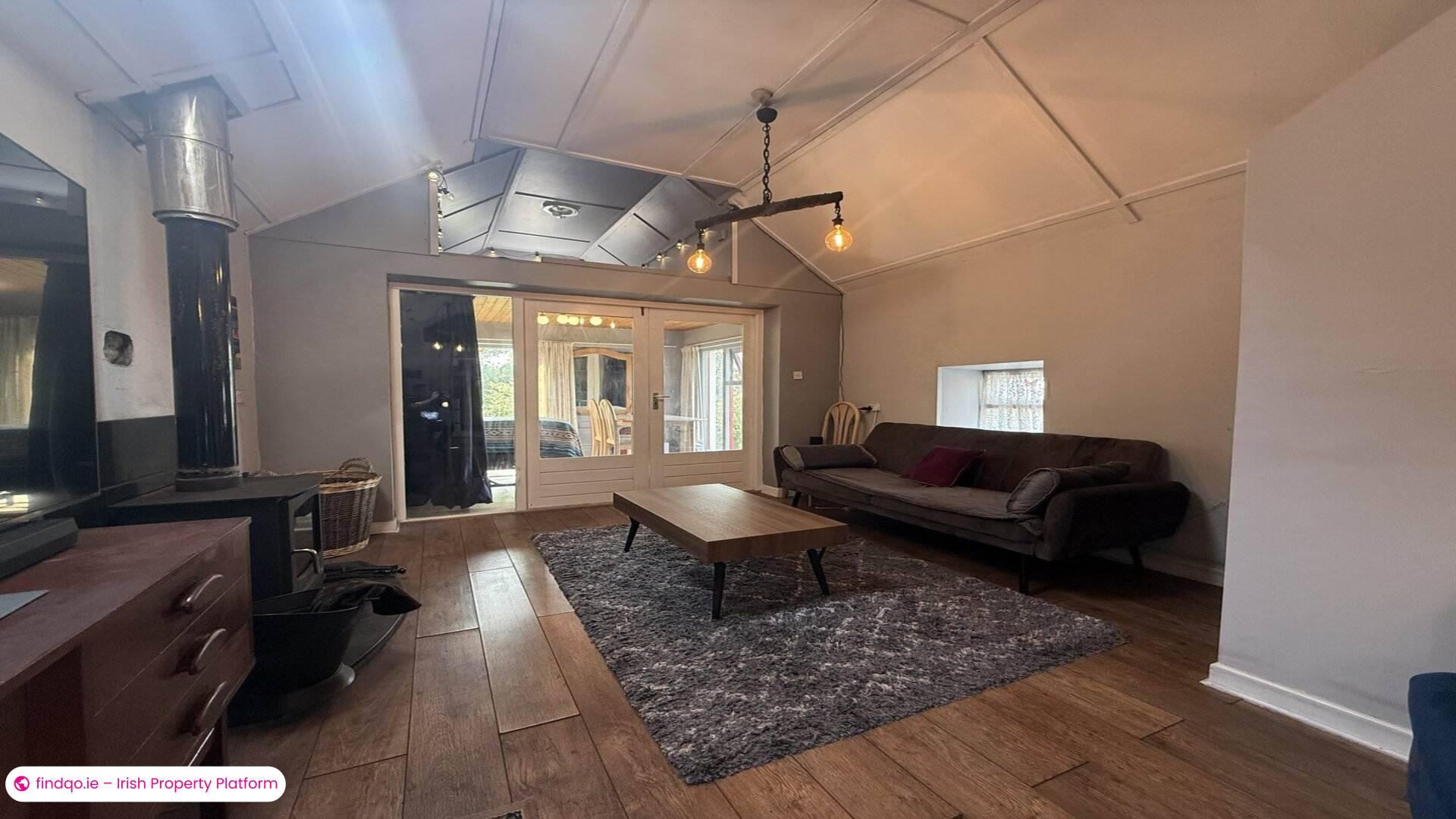 Detached house for Sale in Glenties, Donegal, F94 A5DH