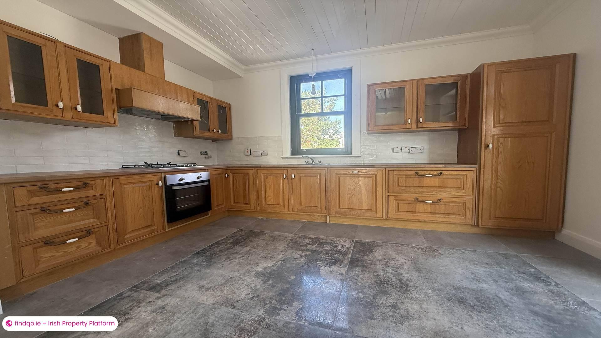 Detached house for Sale in Burtonport, Donegal