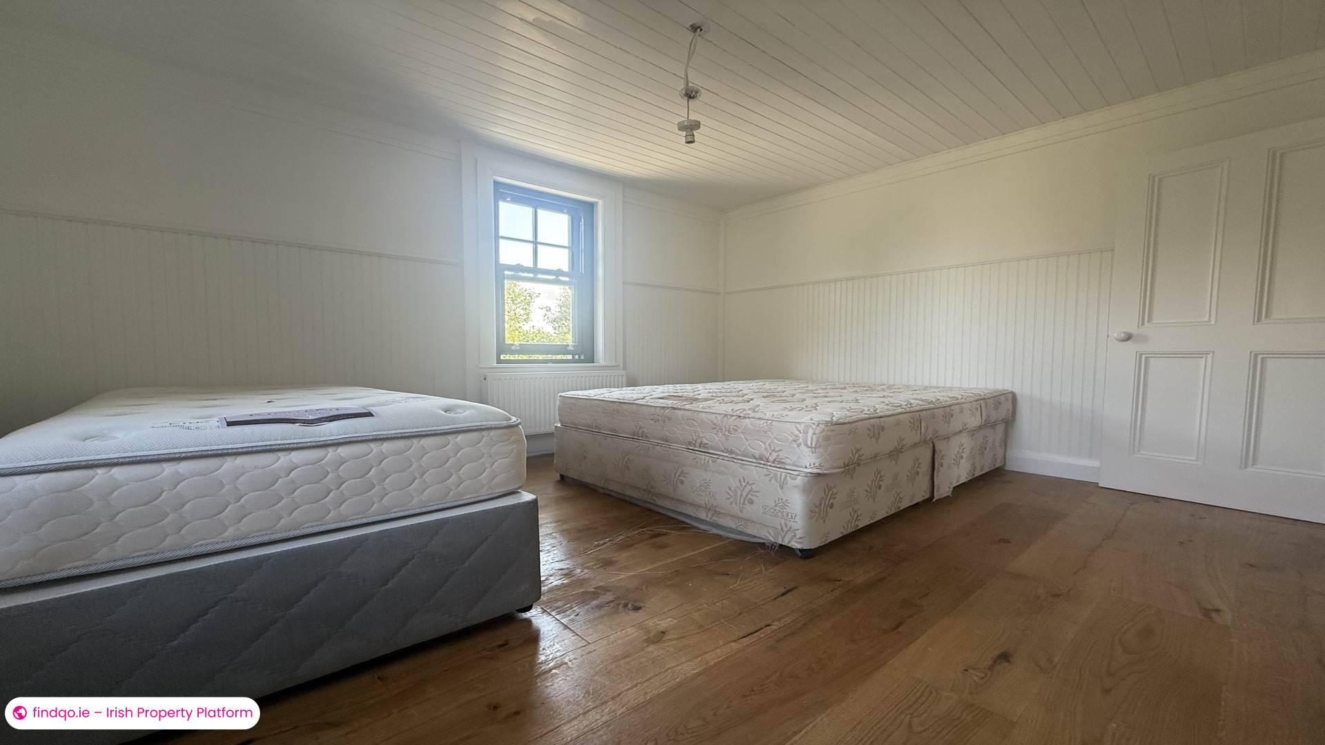 Detached house for Sale in Burtonport, Donegal