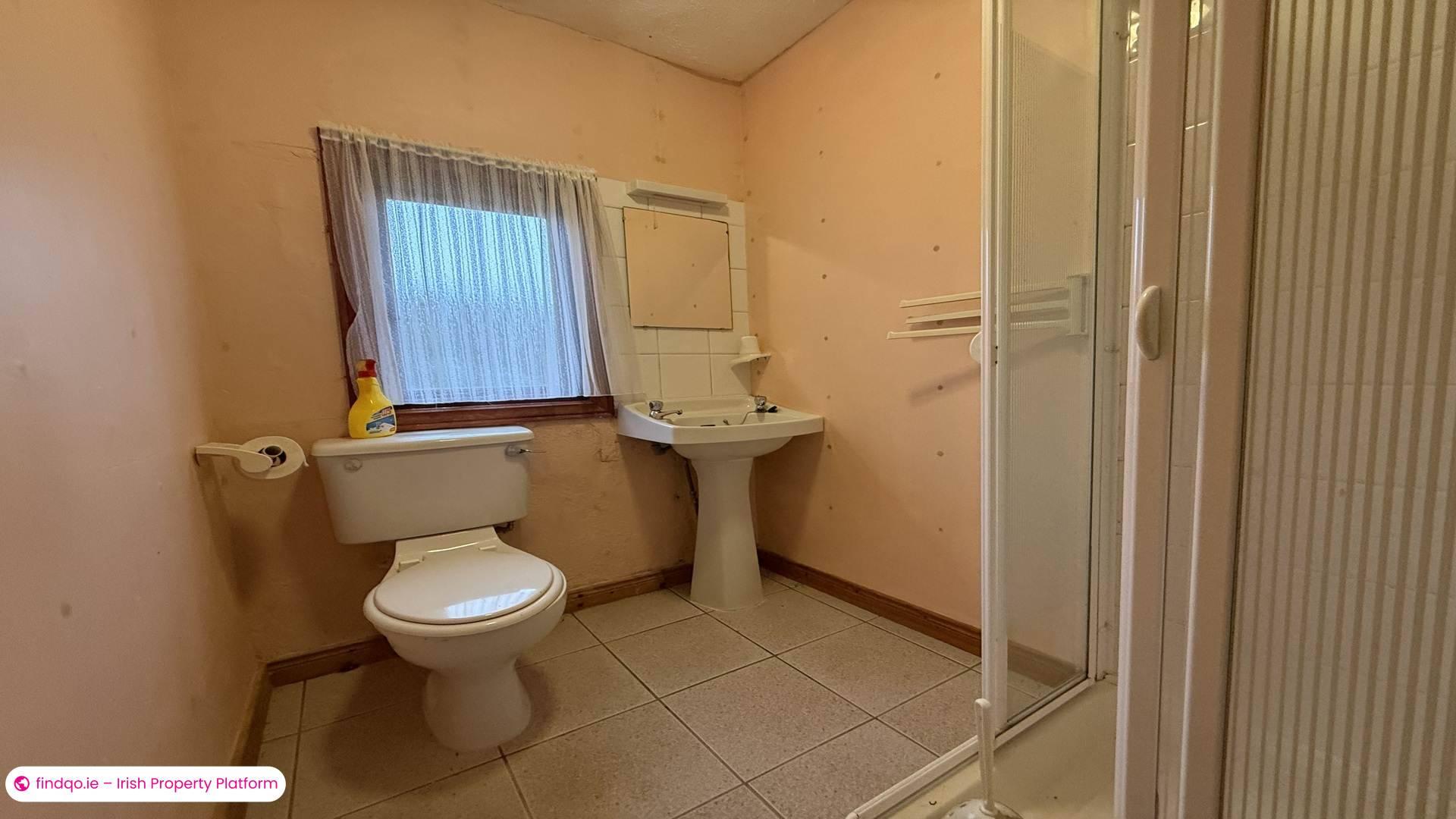 Detached house for Sale in Burtonport, Donegal