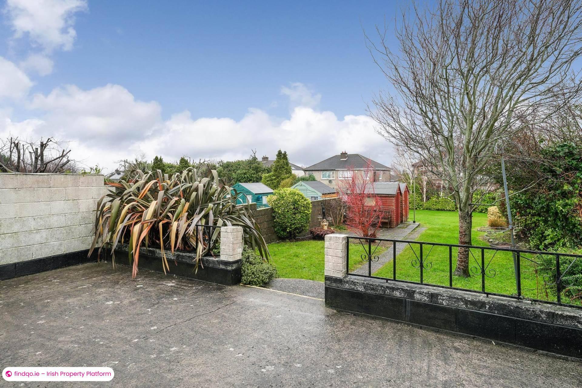 Semi-detached house for Sale in Dundrum, Down