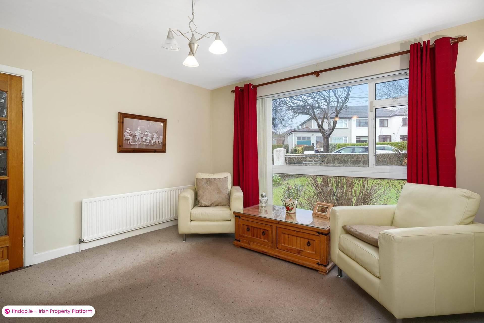 Semi-detached house for Sale in Dundrum, Down