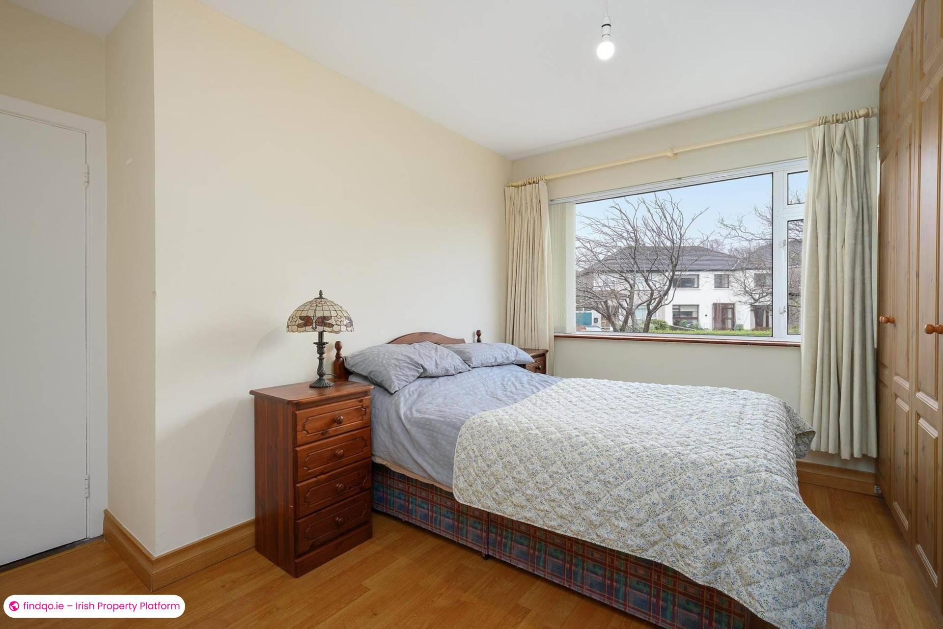 Semi-detached house for Sale in Dundrum, Down