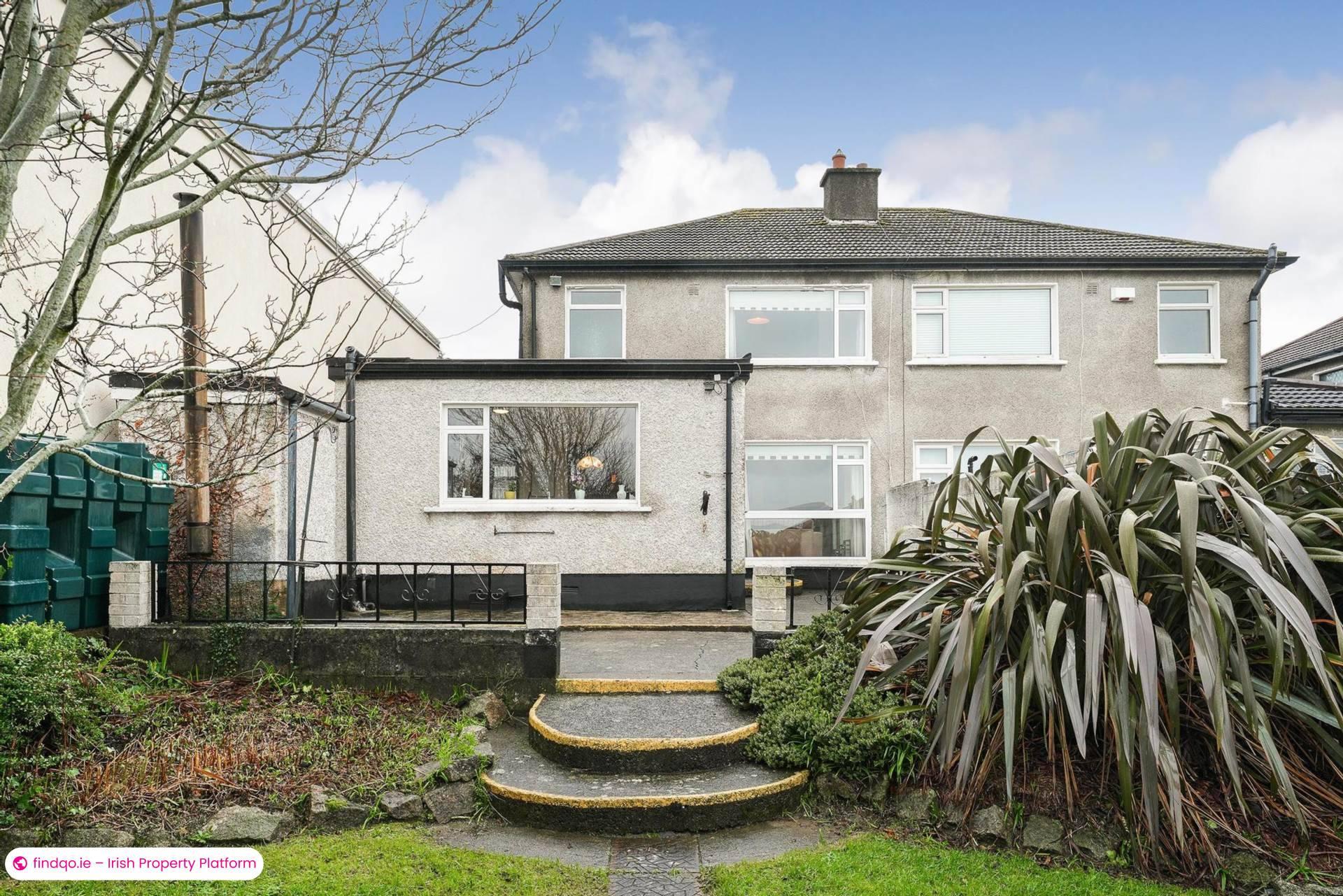 Semi-detached house for Sale in Dundrum, Down