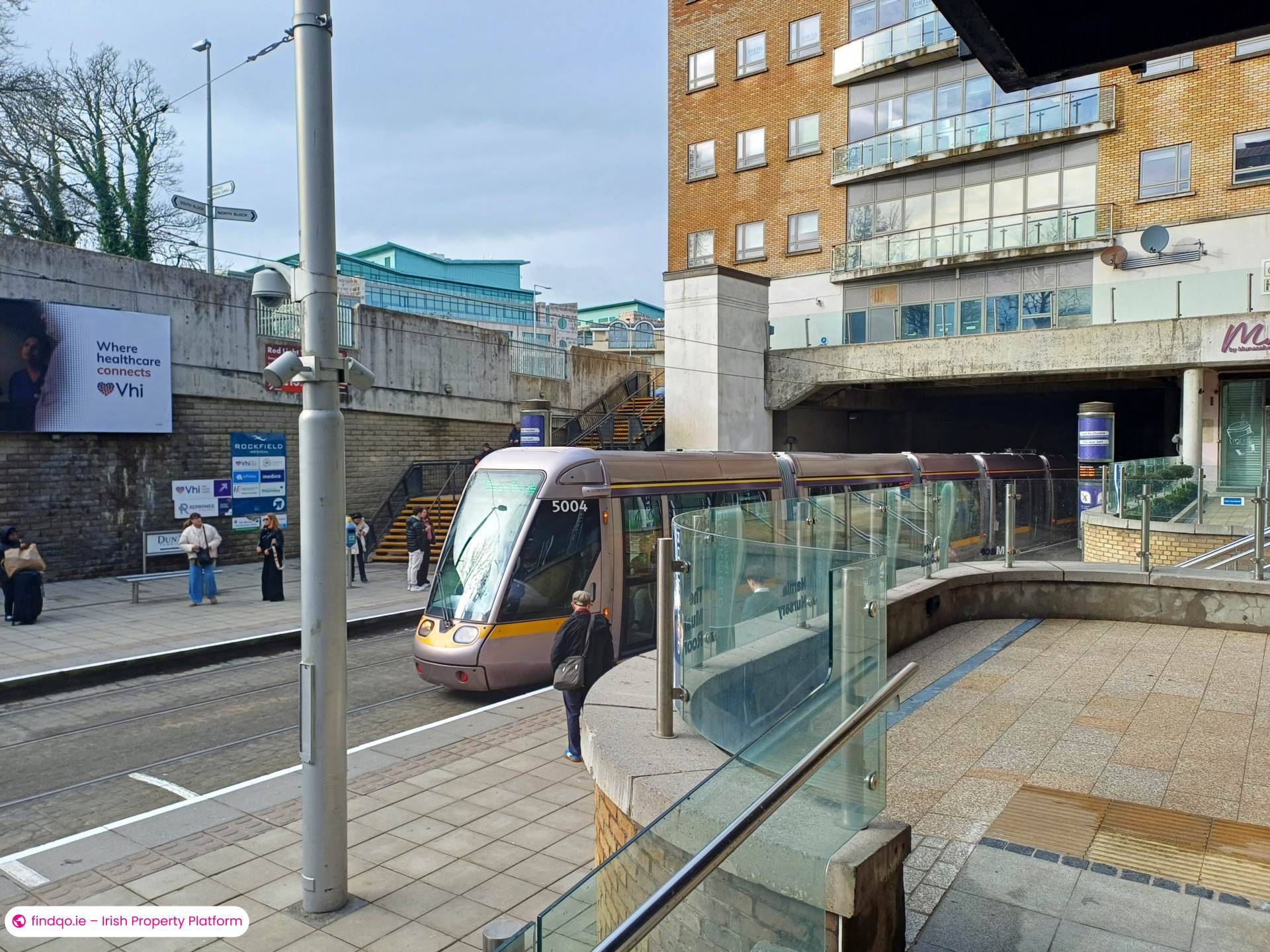 Semi-detached house for Sale in Dundrum, Down