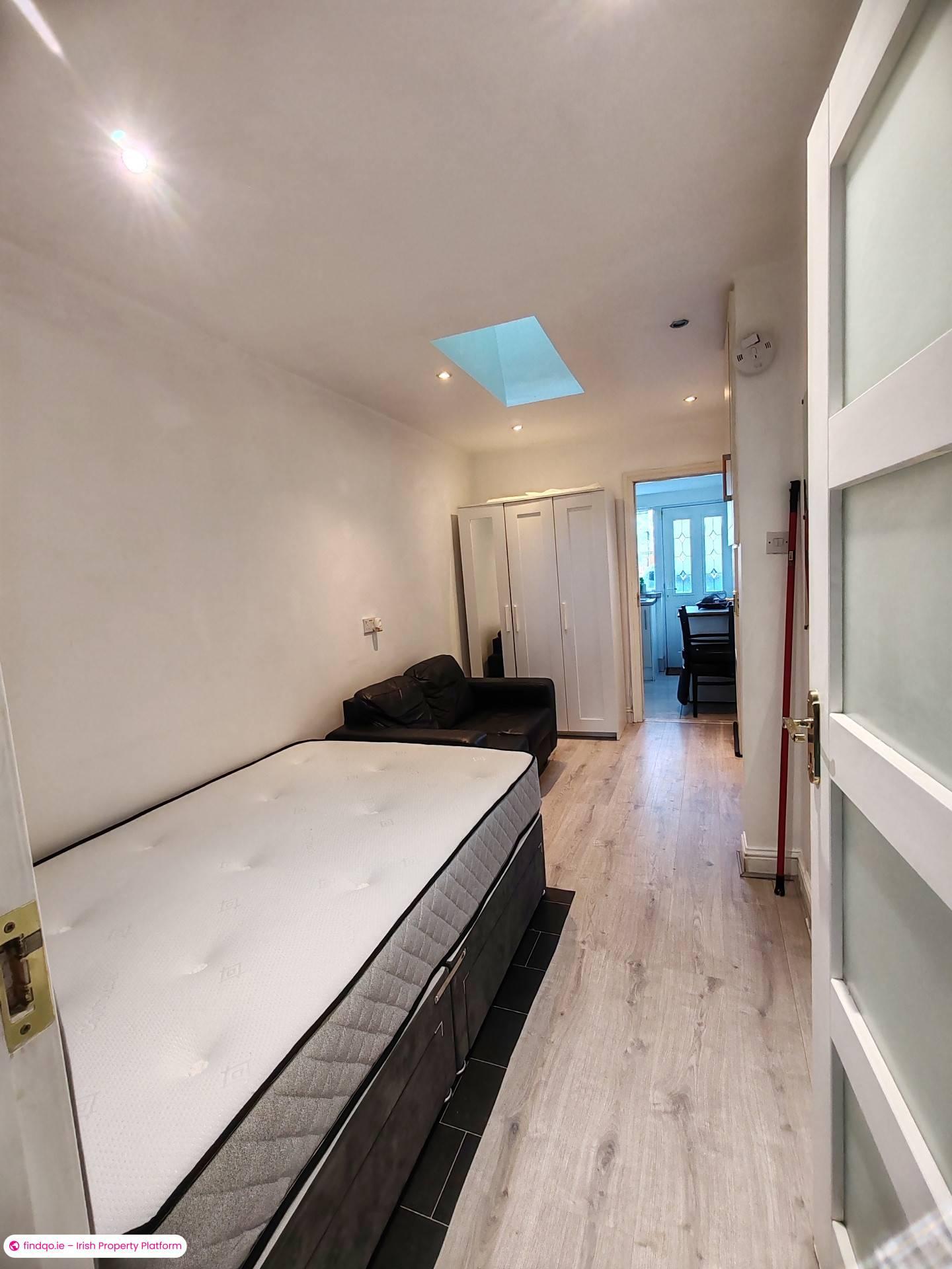 1 Bedroom Apartment for Sharing in Dublin 24