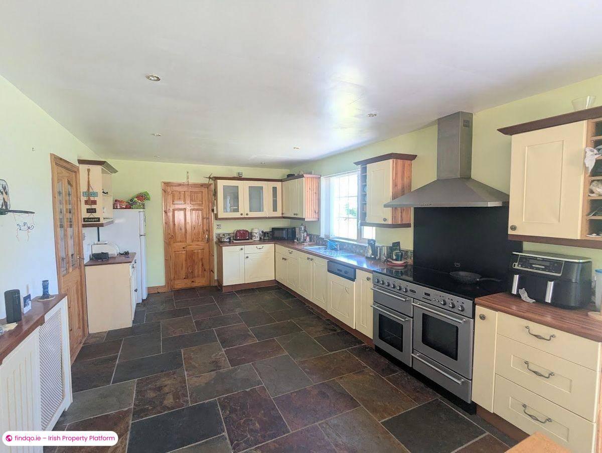 Detached house for Sale in Borrisokane, Tipperary