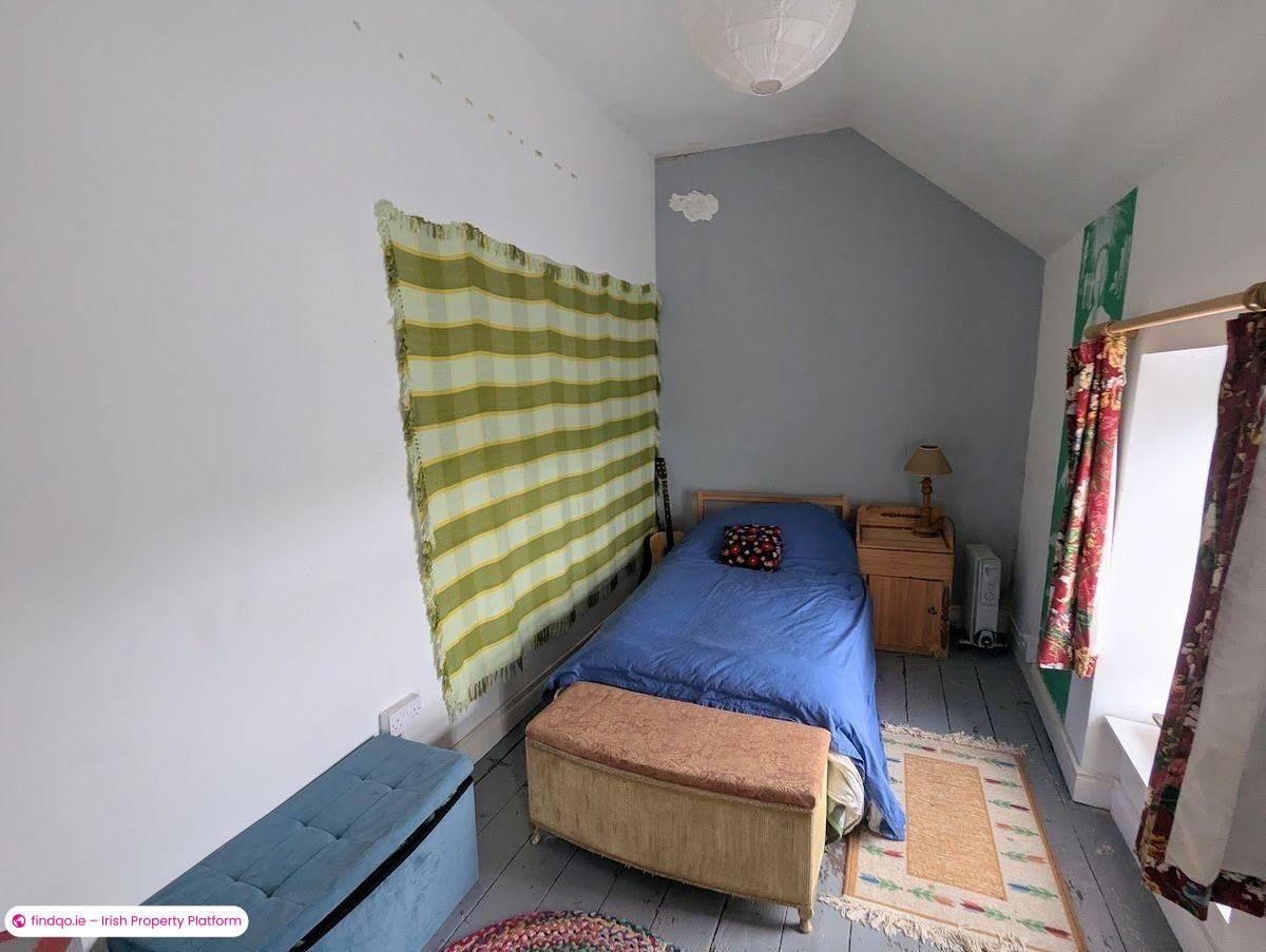 Detached house for Sale in Scarriff, Clare