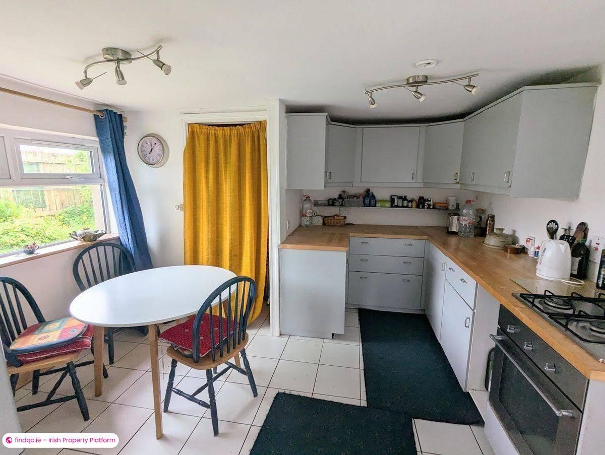 Detached house for Sale in Scarriff, Clare