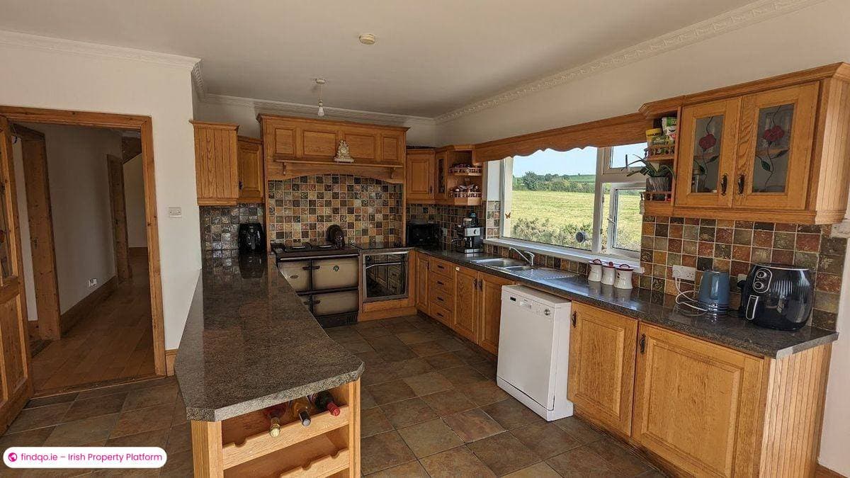 Detached house for Sale in Nenagh, Tipperary