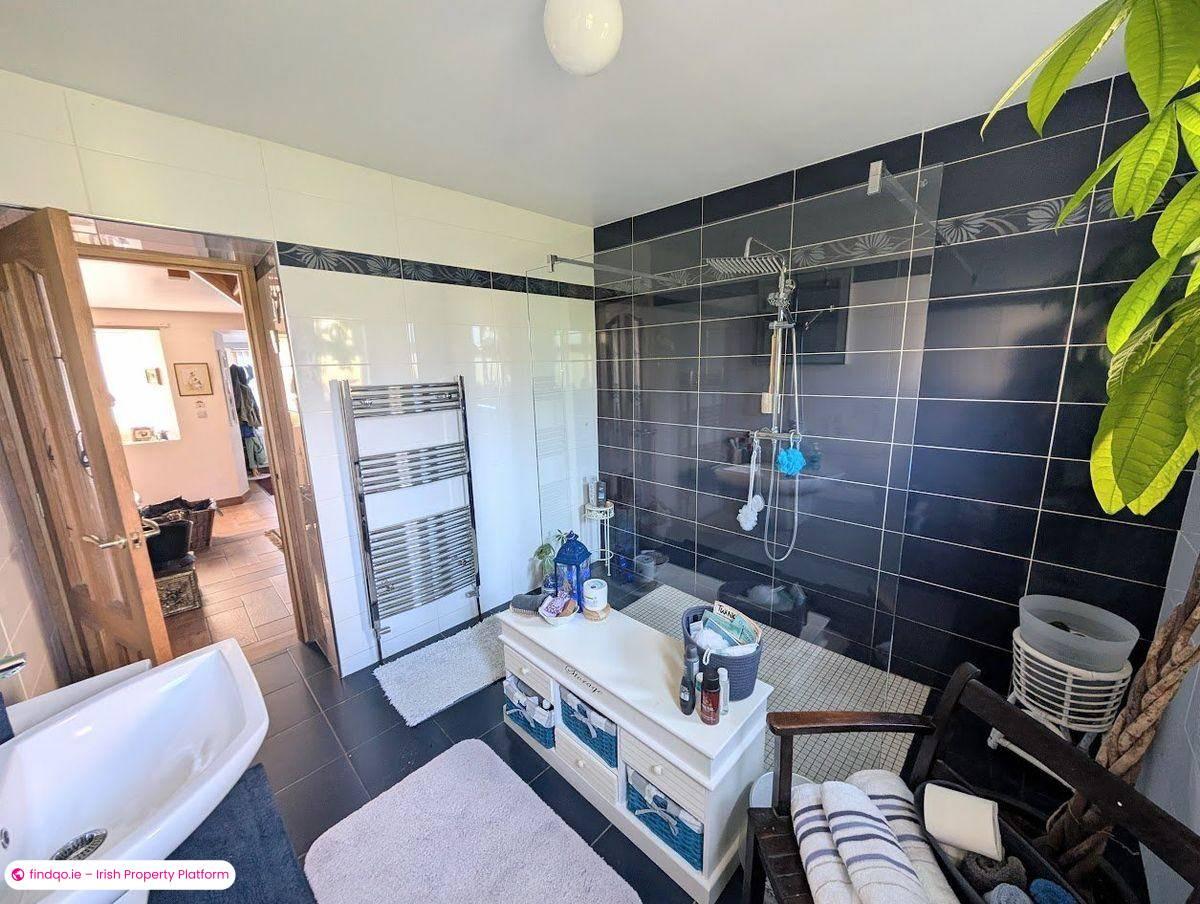 Detached house for Sale in Nenagh, Tipperary