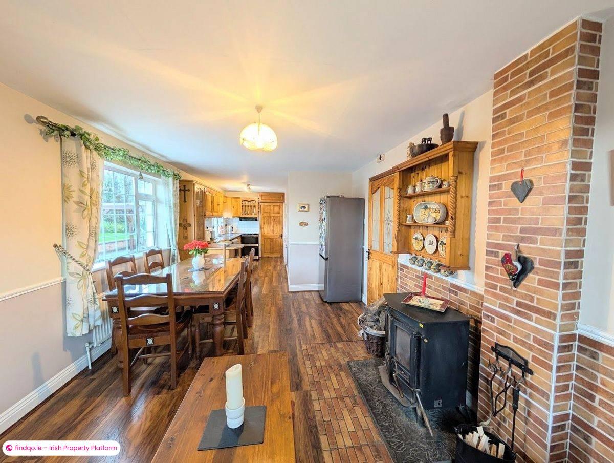 Detached house for Sale in Borrisokane, Tipperary