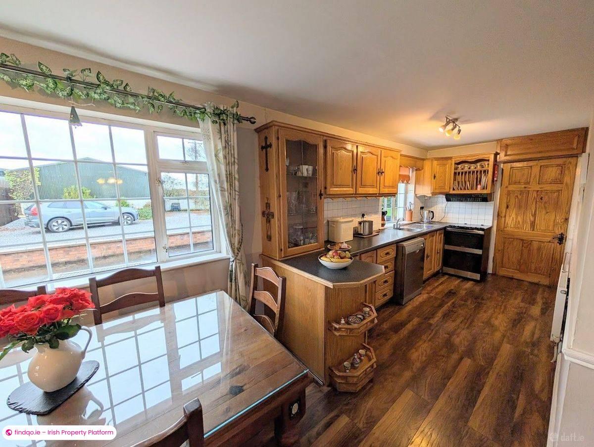 Detached house for Sale in Borrisokane, Tipperary