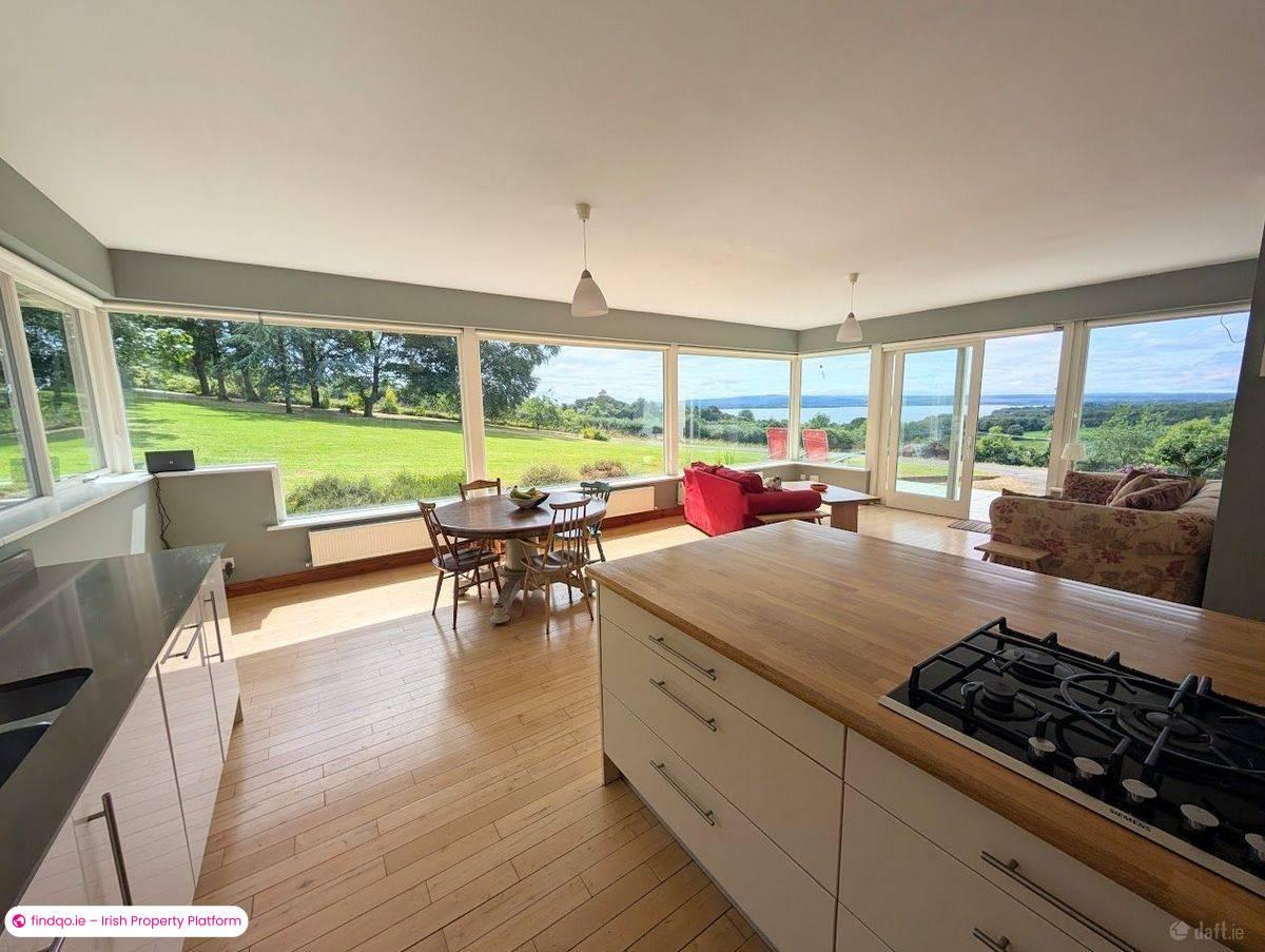 Detached house for Sale in Nenagh, Tipperary