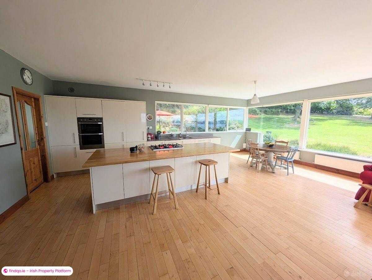 Detached house for Sale in Nenagh, Tipperary