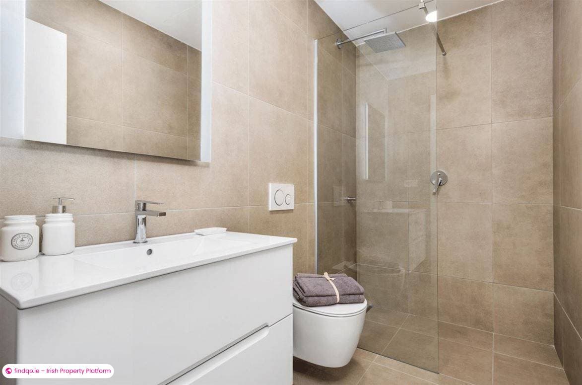 Semi-detached house for Sale Outside Ireland