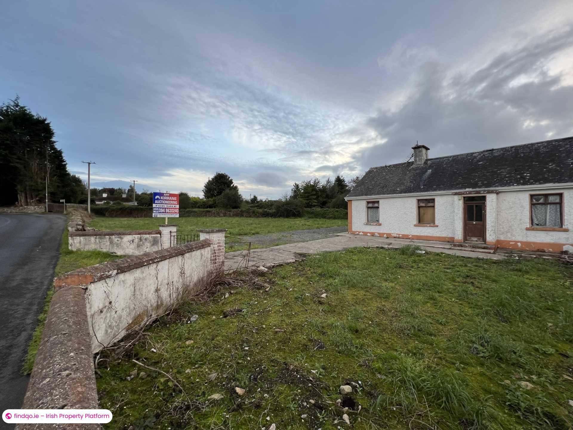 Semi-detached house for Sale in Kiltimagh, Mayo