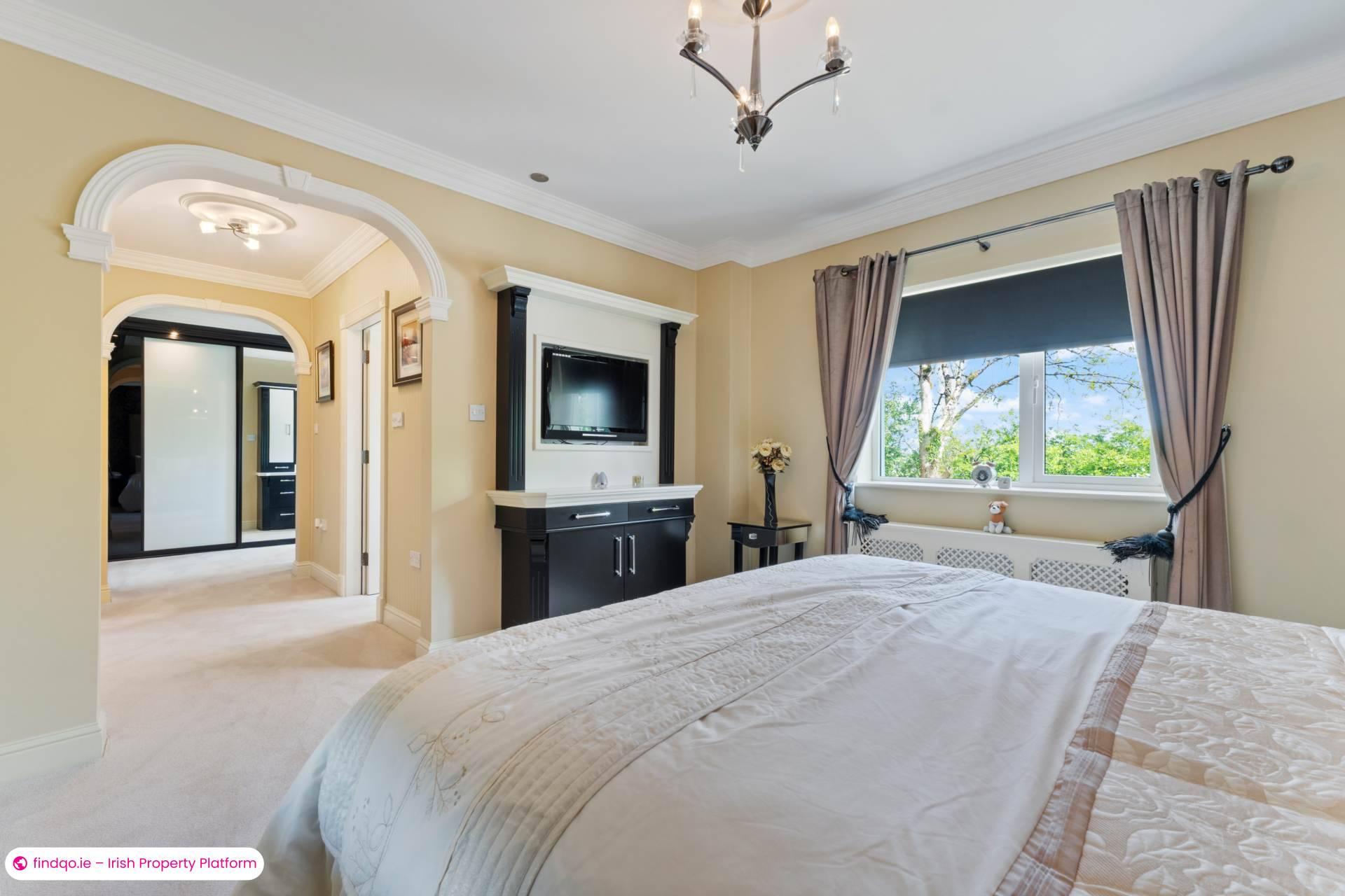 Detached house for Sale in Knock, Clare