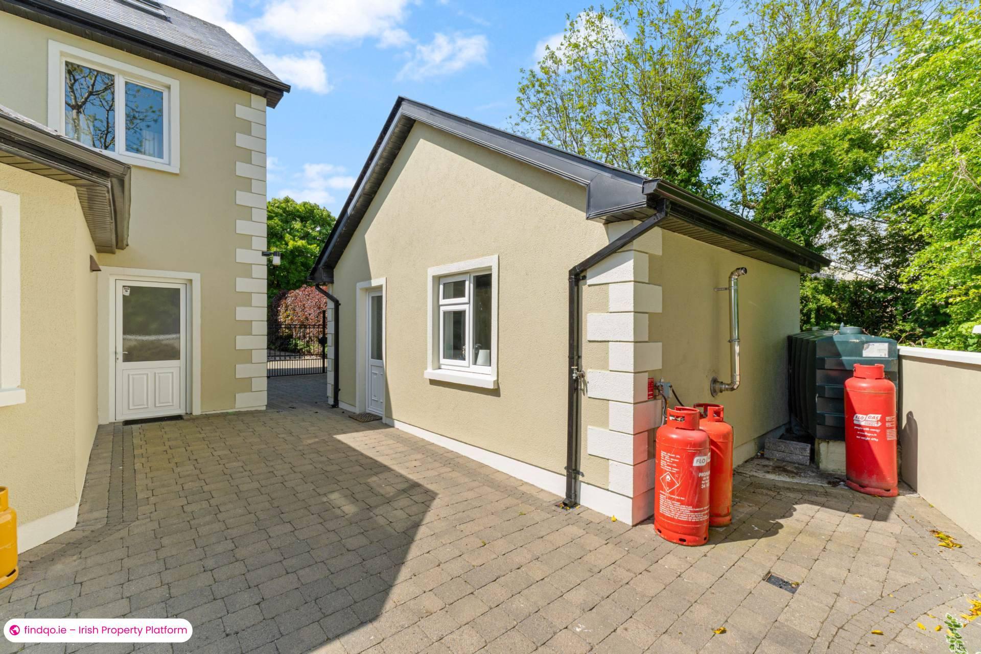 Detached house for Sale in Knock, Clare