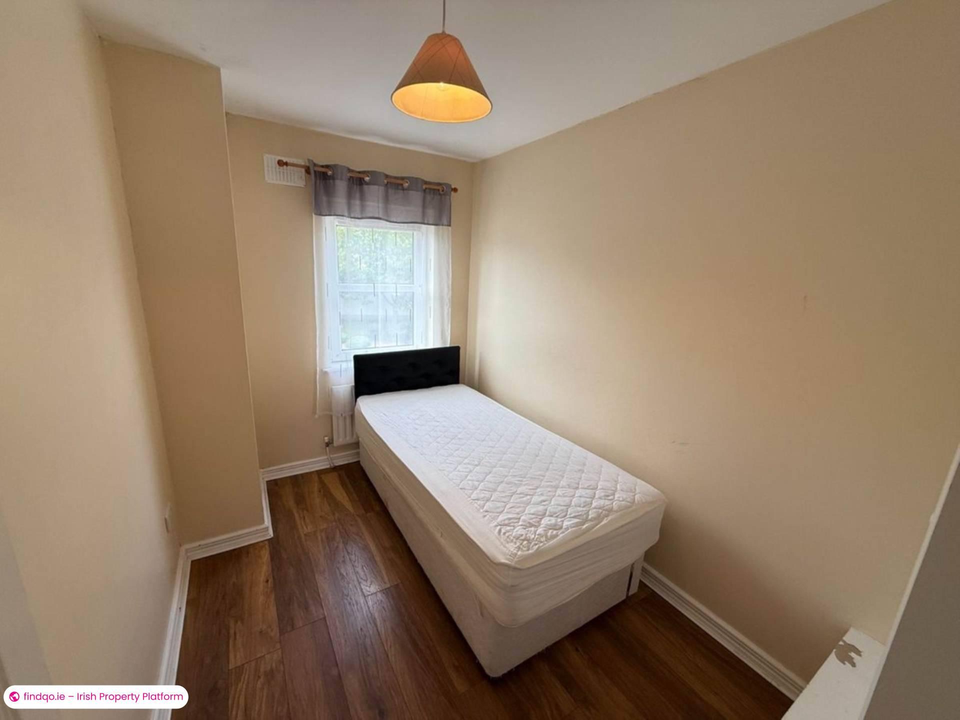 Semi-detached house for Sale in Castlegar, Galway, H91 P3YT