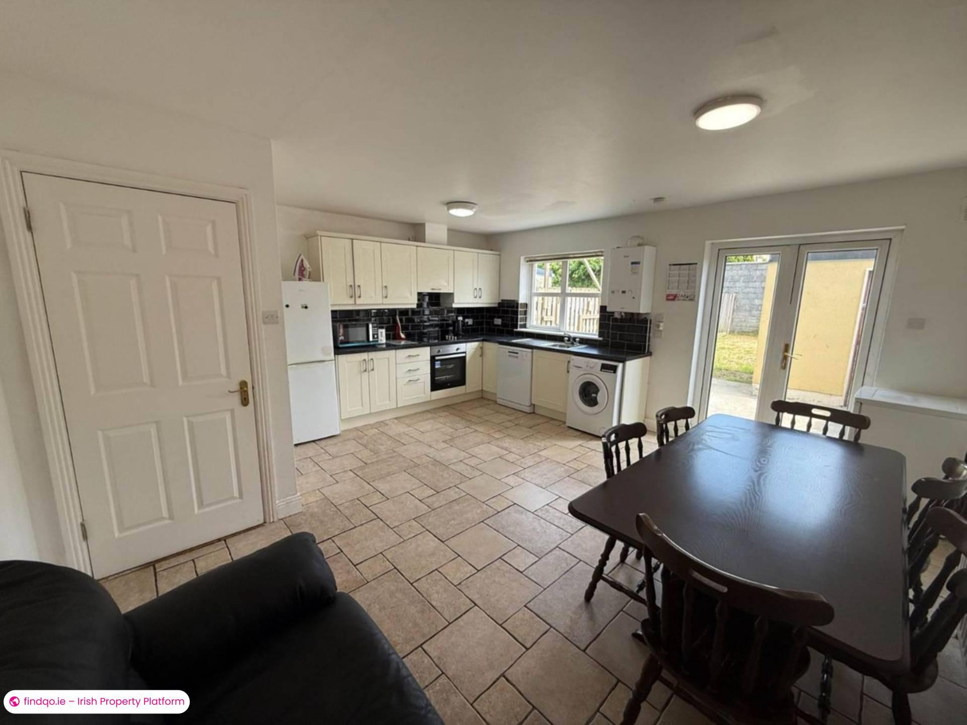 Semi-detached house for Sale in Castlegar, Galway, H91 P3YT