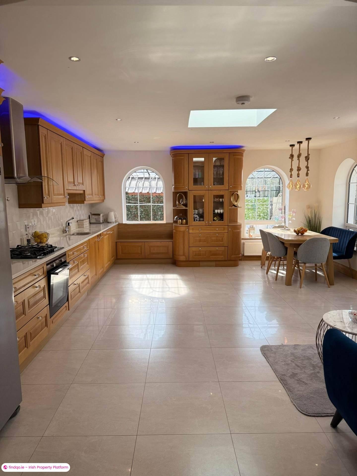 Semi-detached house for Sale in Ballyhaunis, Mayo