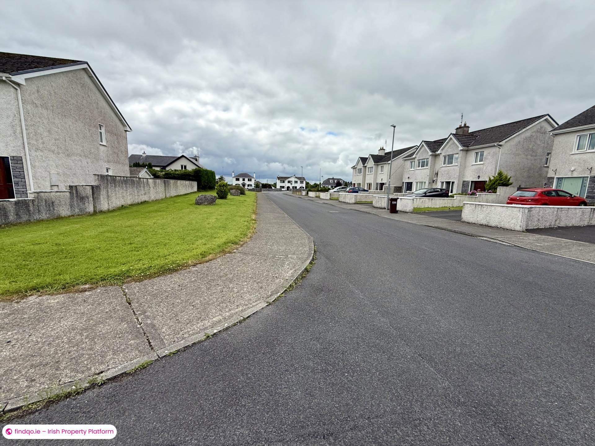 Semi-detached house for Sale in Ballyhaunis, Mayo