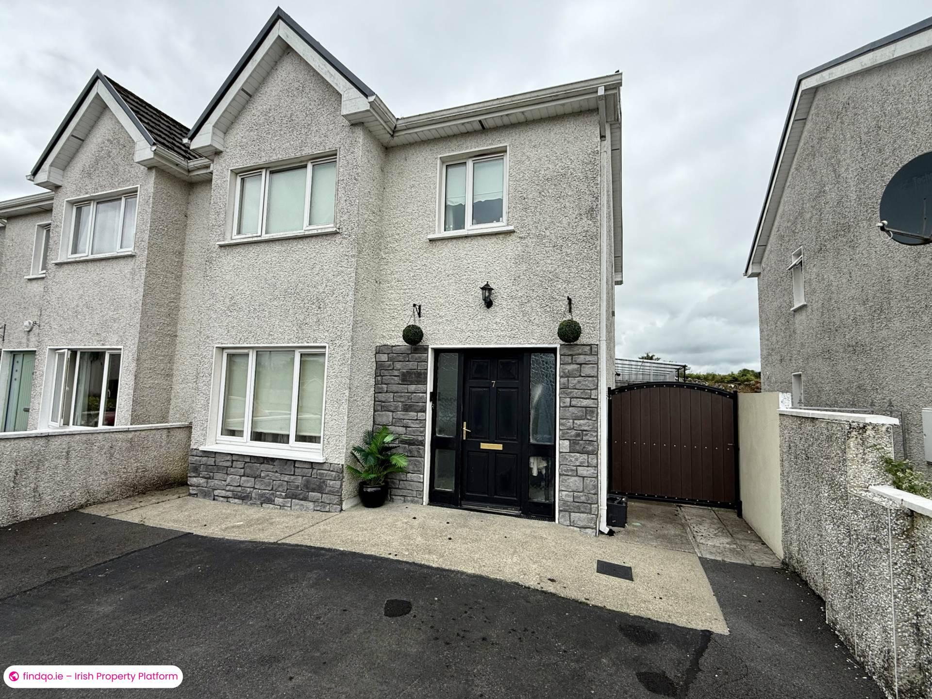 Semi-detached house for Sale in Ballyhaunis, Mayo