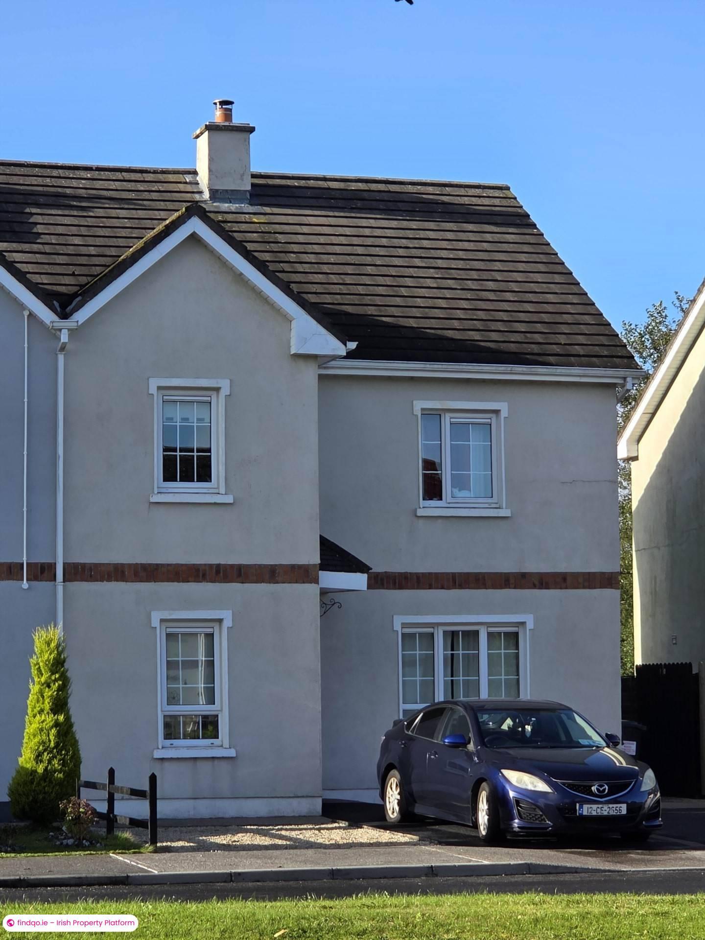 Semi-detached house for Sale in Ballyhaunis, Mayo