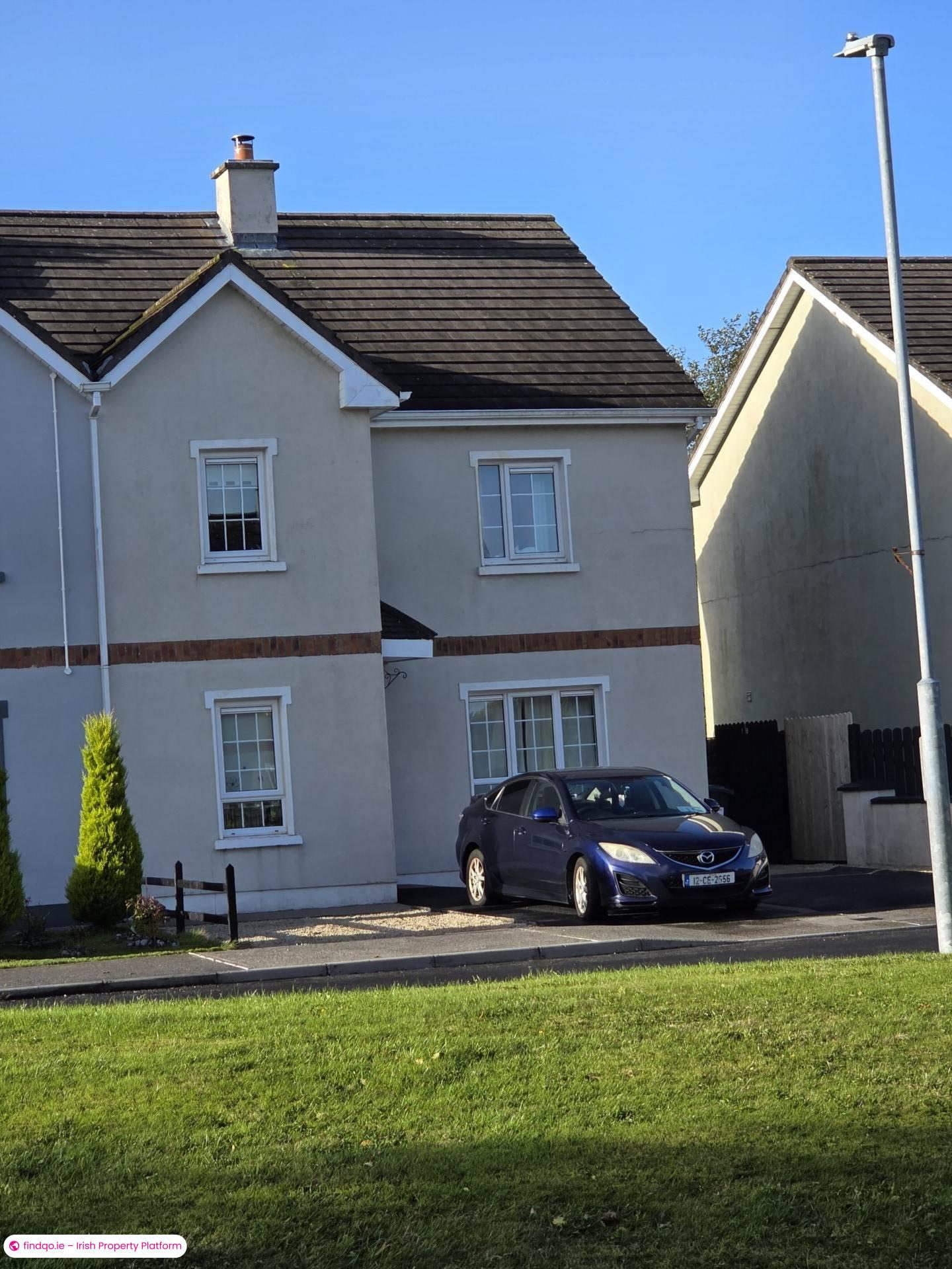 Semi-detached house for Sale in Ballyhaunis, Mayo