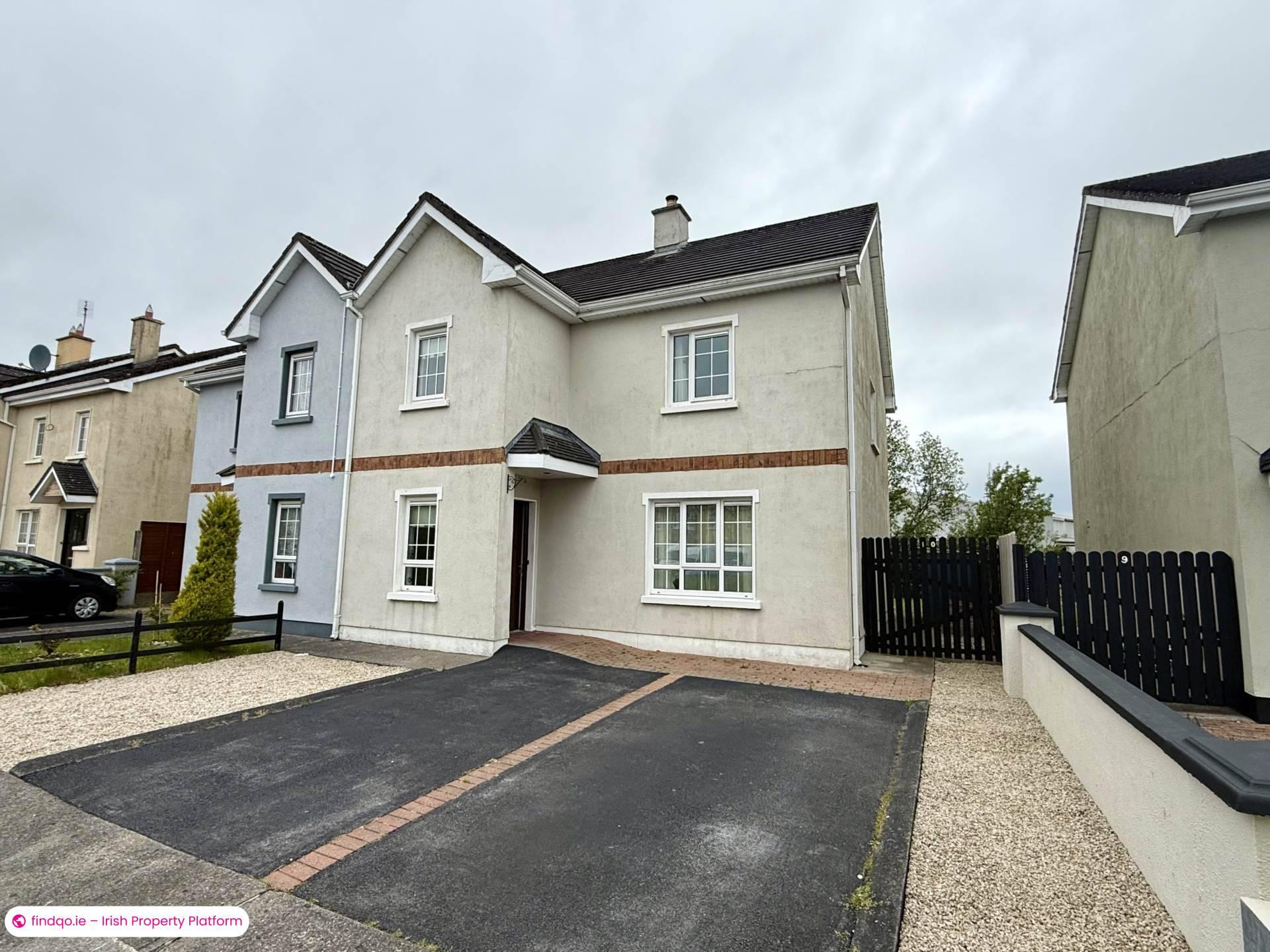 Semi-detached house for Sale in Ballyhaunis, Mayo