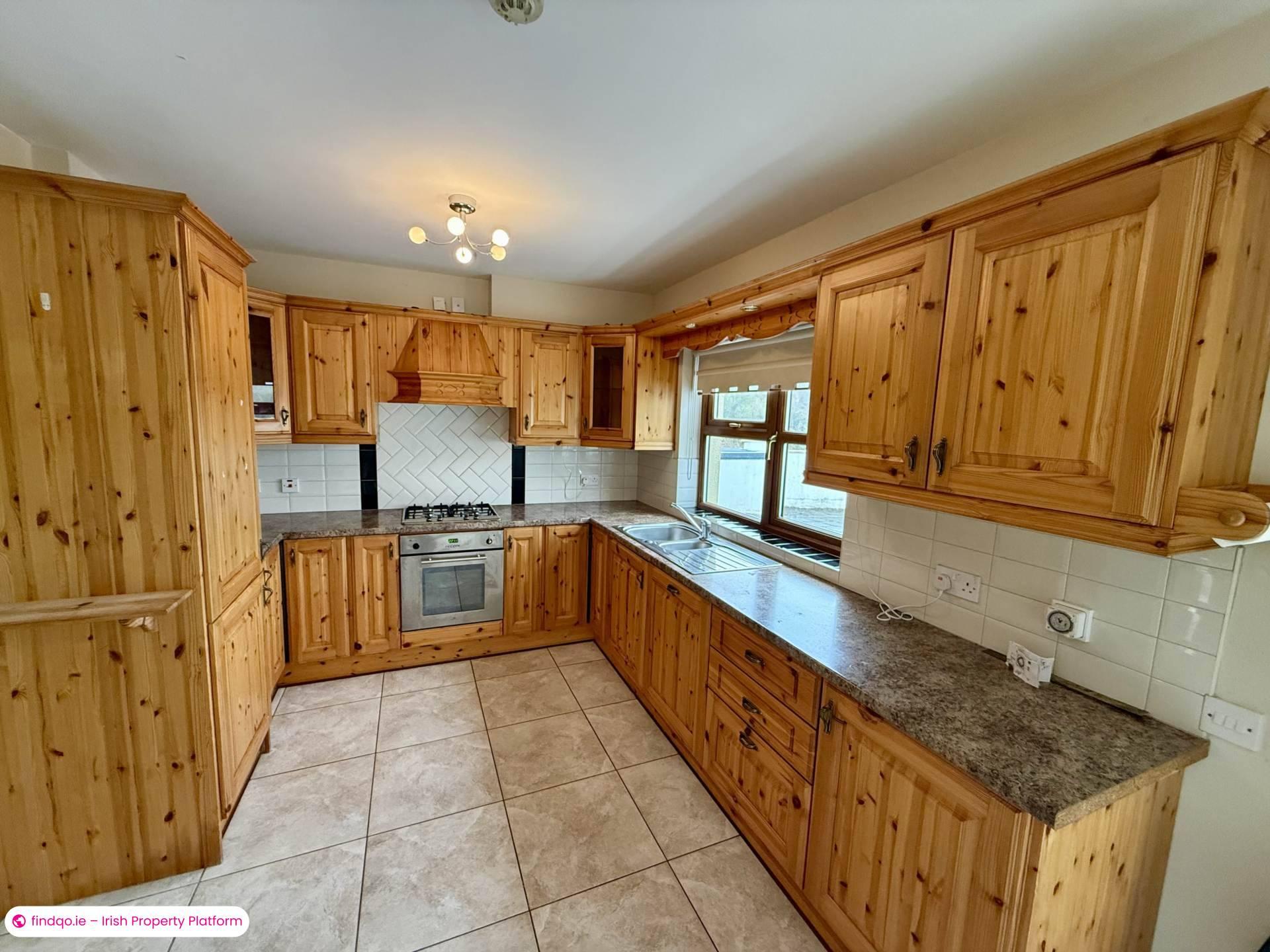 Semi-detached house for Sale in Ballaghaderreen, Roscommon