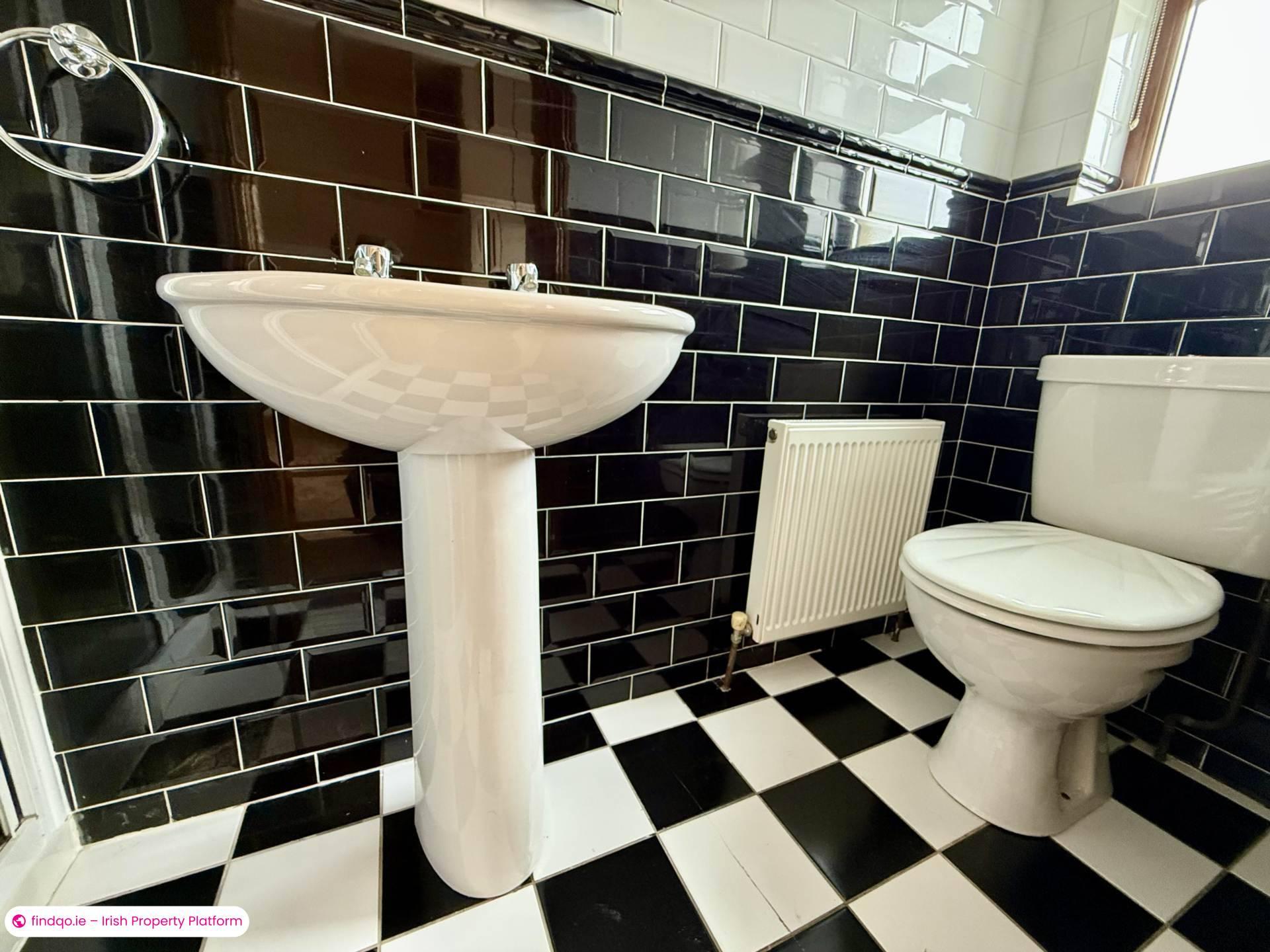 Semi-detached house for Sale in Ballaghaderreen, Roscommon