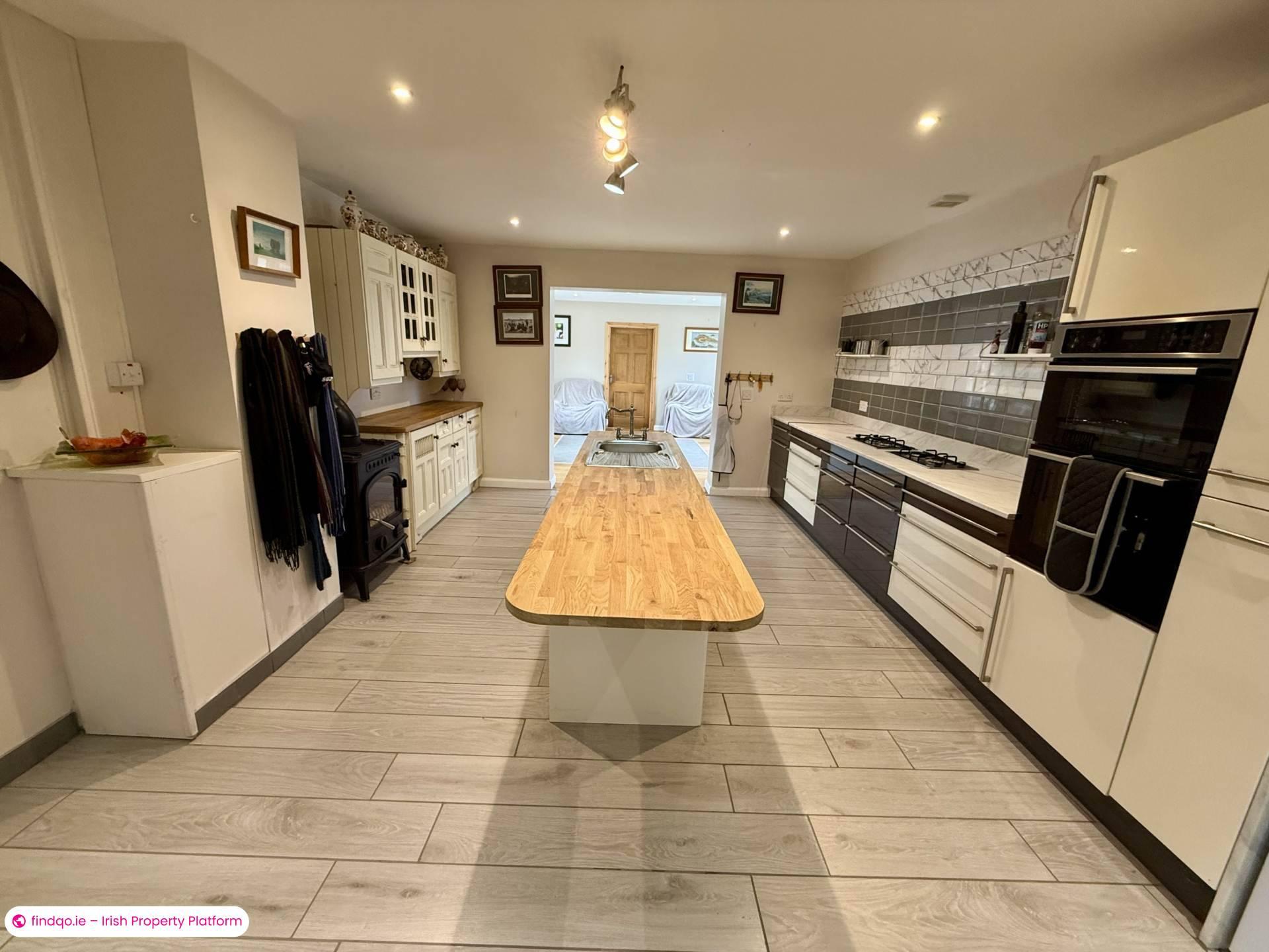 Detached house for Sale in Knock, Clare