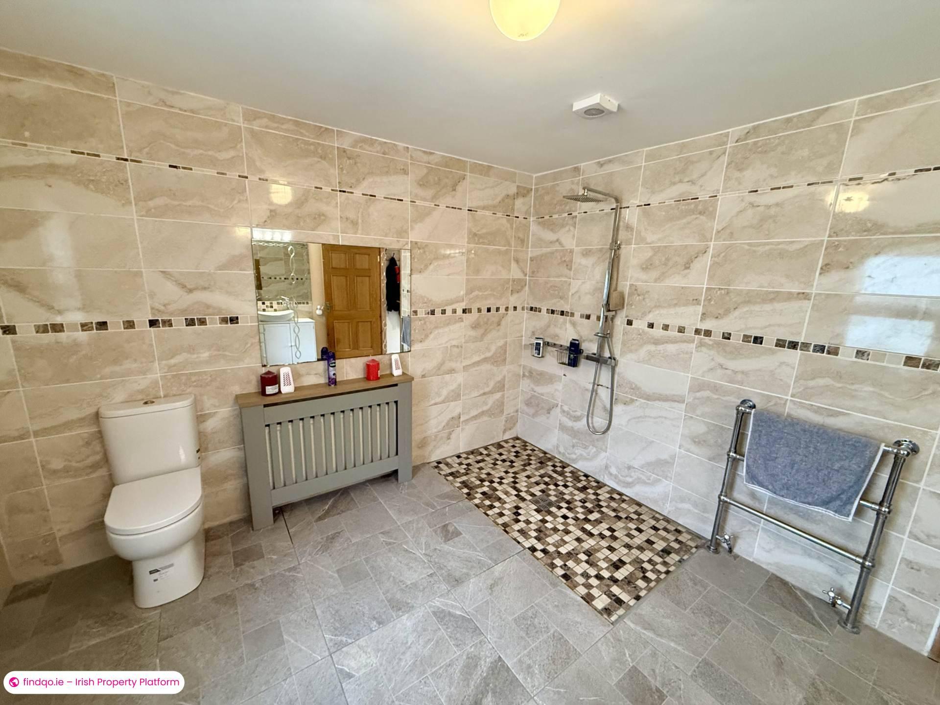 Detached house for Sale in Knock, Clare