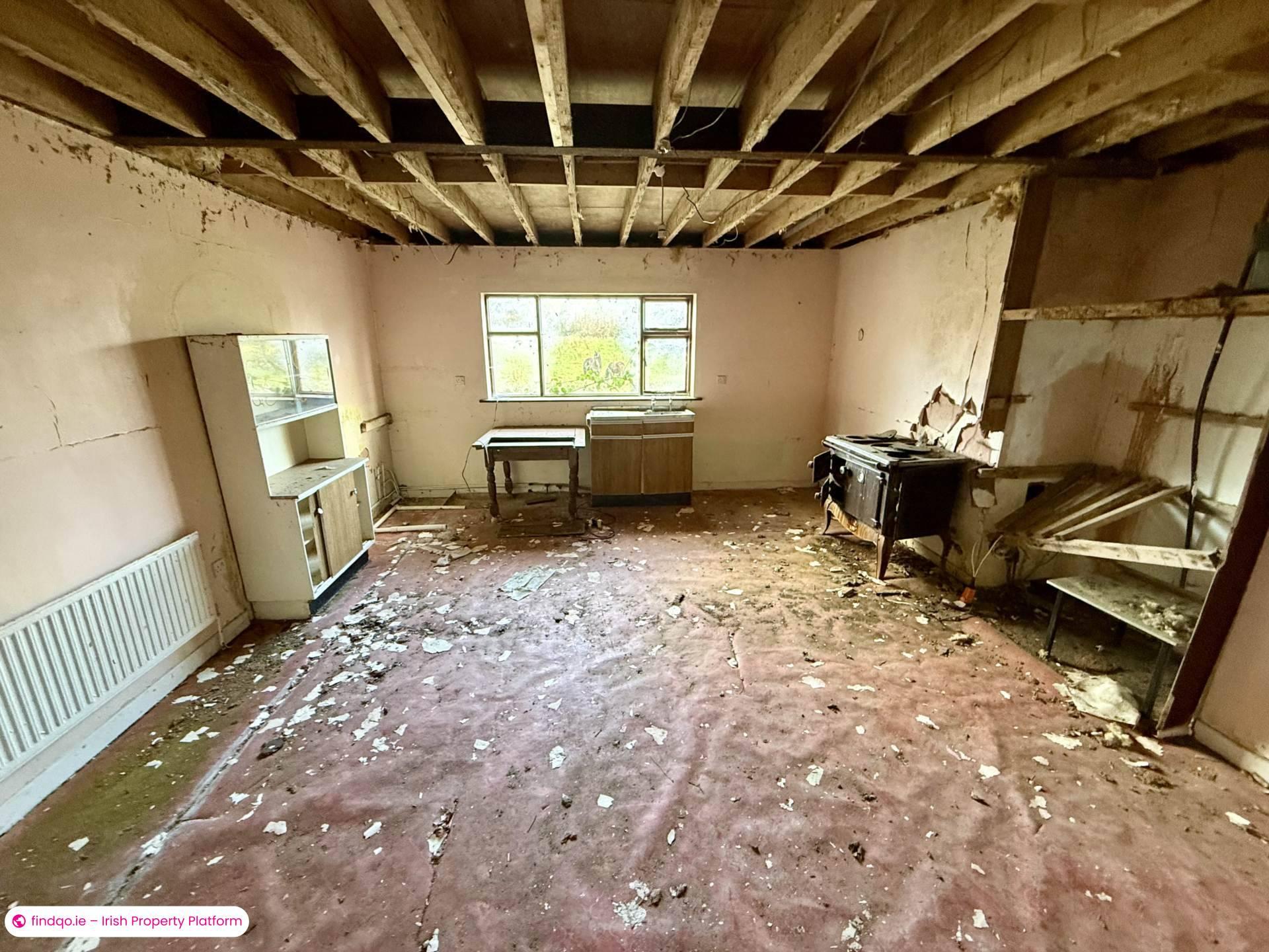 Detached house for Sale in Ballyhaunis, Mayo