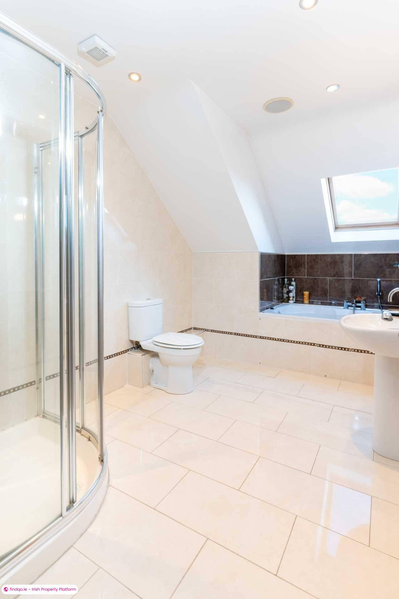 Detached house for Sale in Rosscahill, Galway