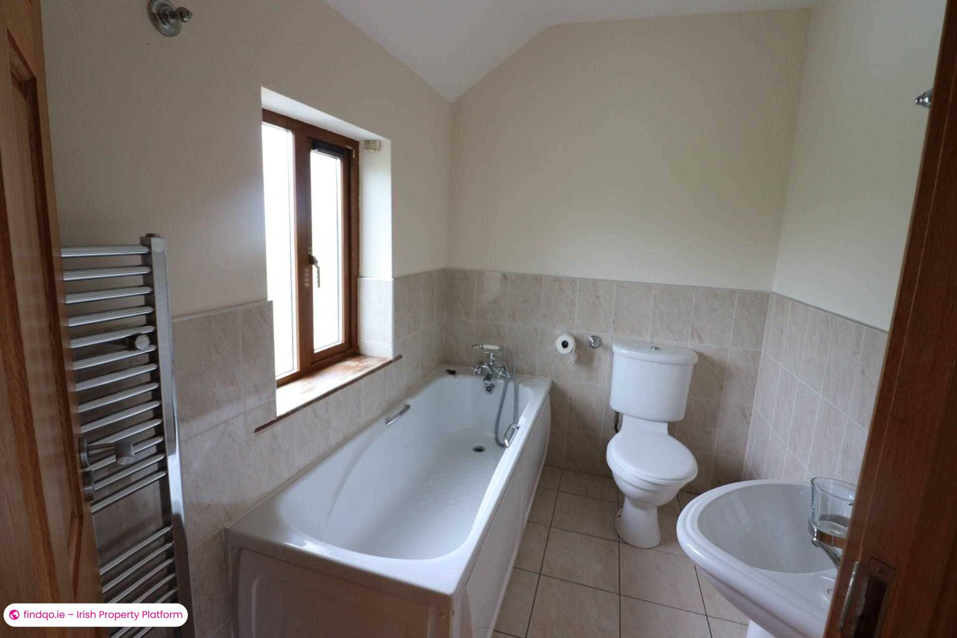 Semi-detached house for Sale in Clifden, Galway