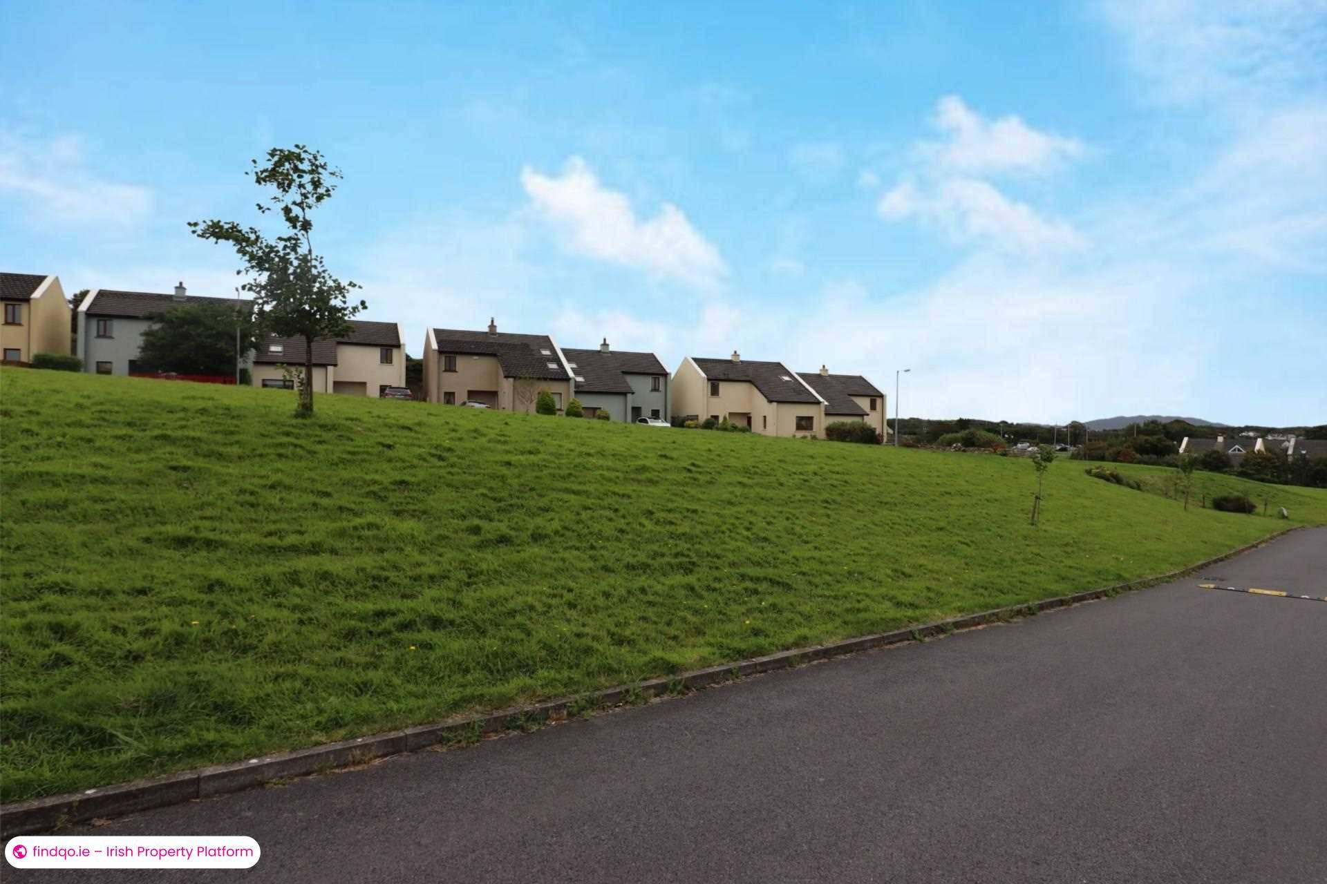 Semi-detached house for Sale in Clifden, Galway