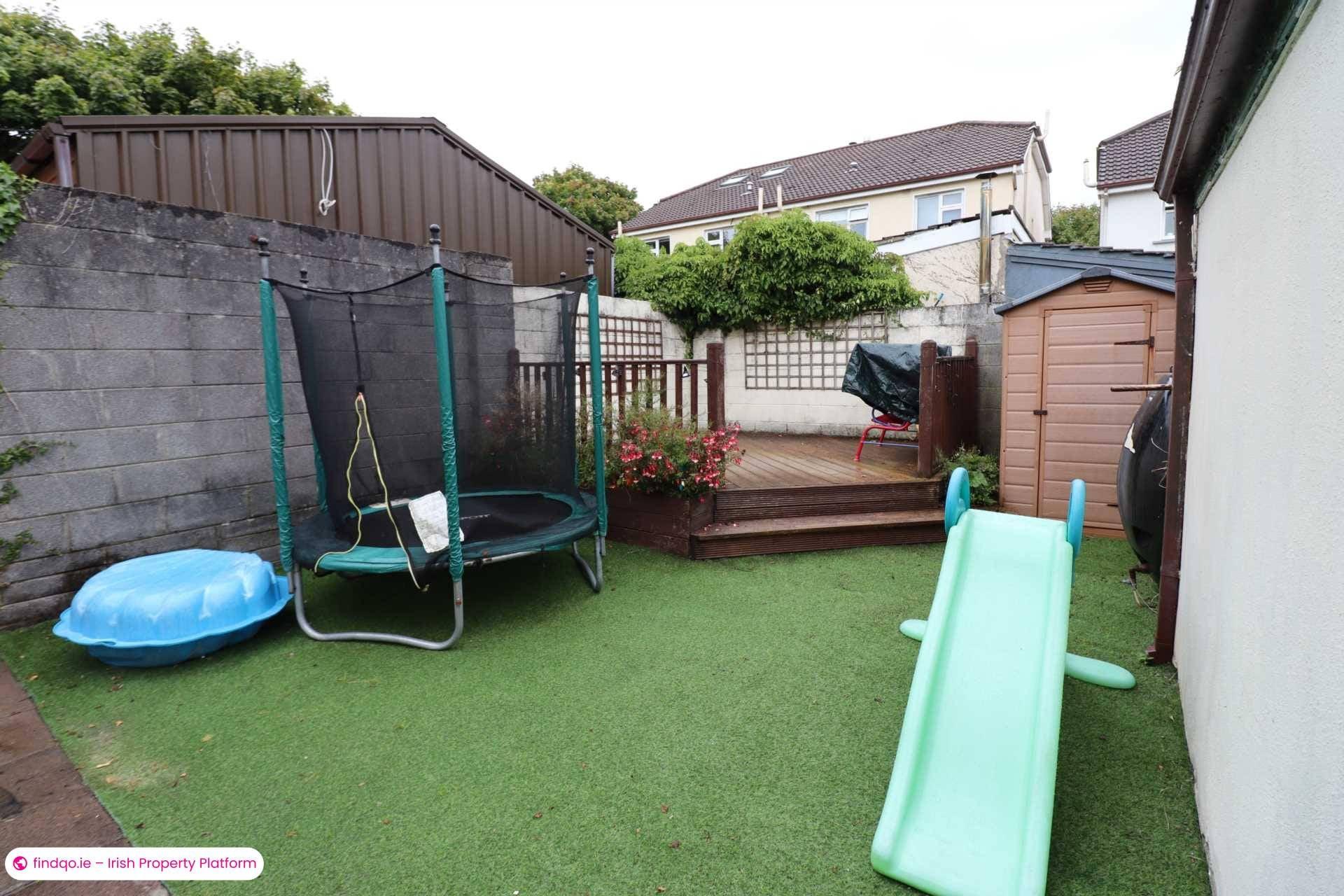 Semi-detached house for Sale in Knocknacarra, Galway