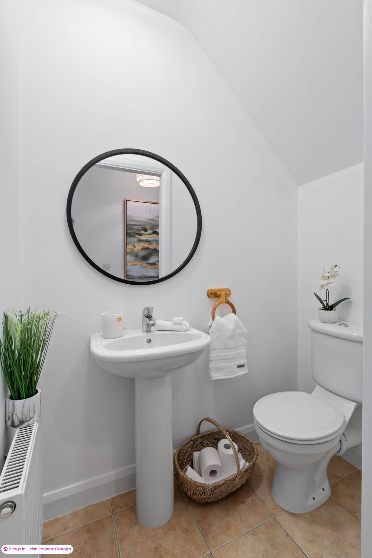 Semi-detached house for Sale in Roscam, Galway