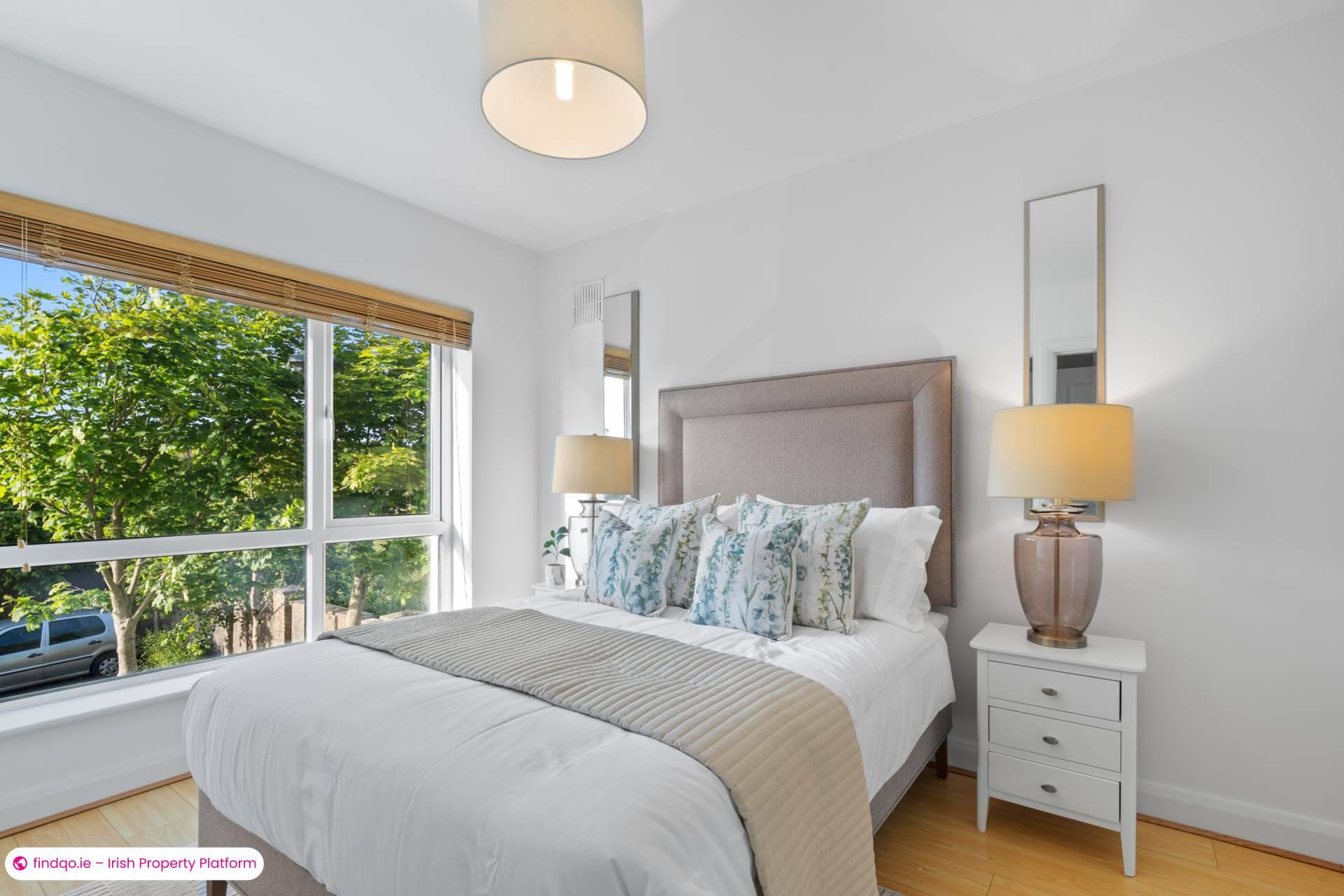 Semi-detached house for Sale in Roscam, Galway