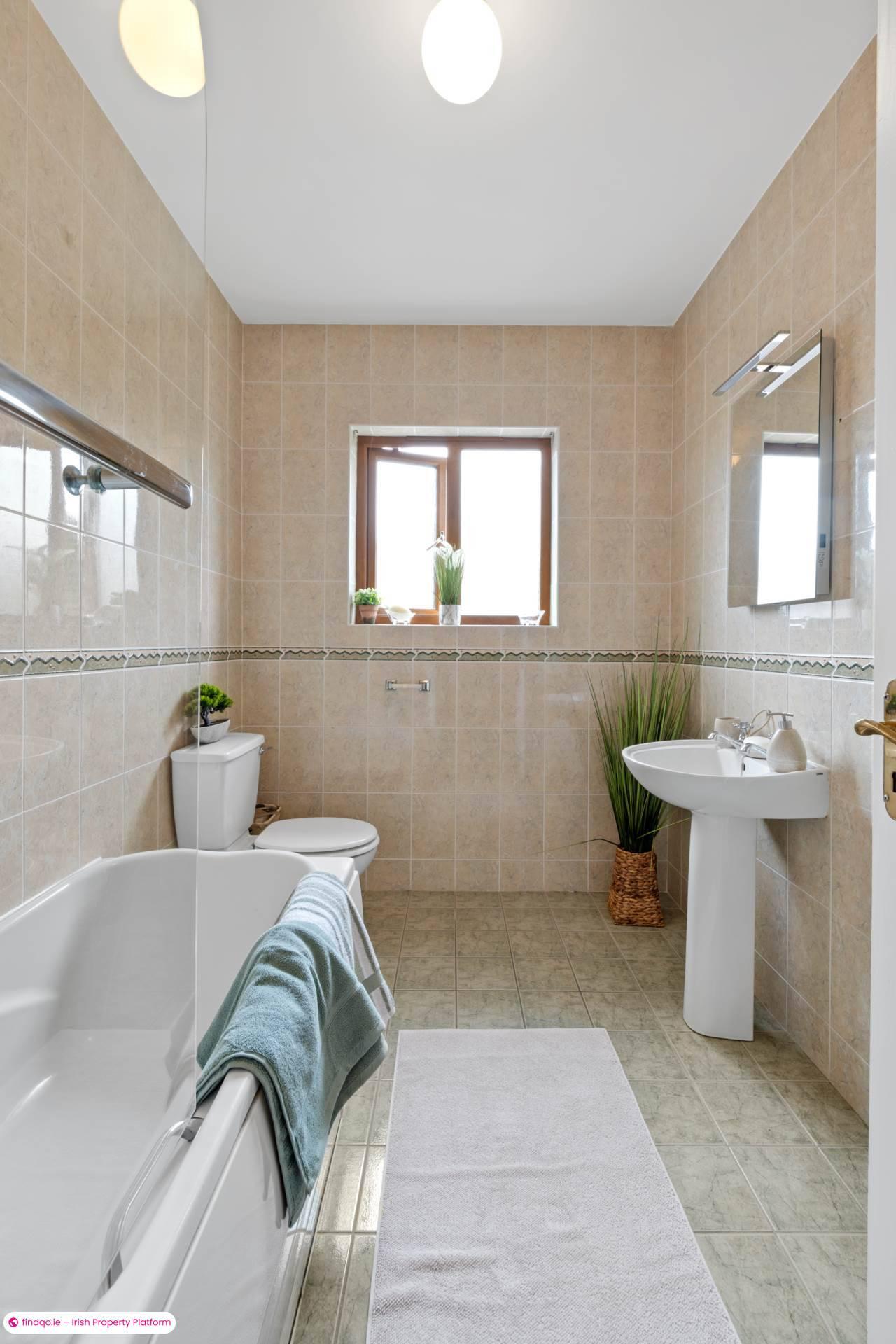 Semi-detached house for Sale in Moycullen, Galway