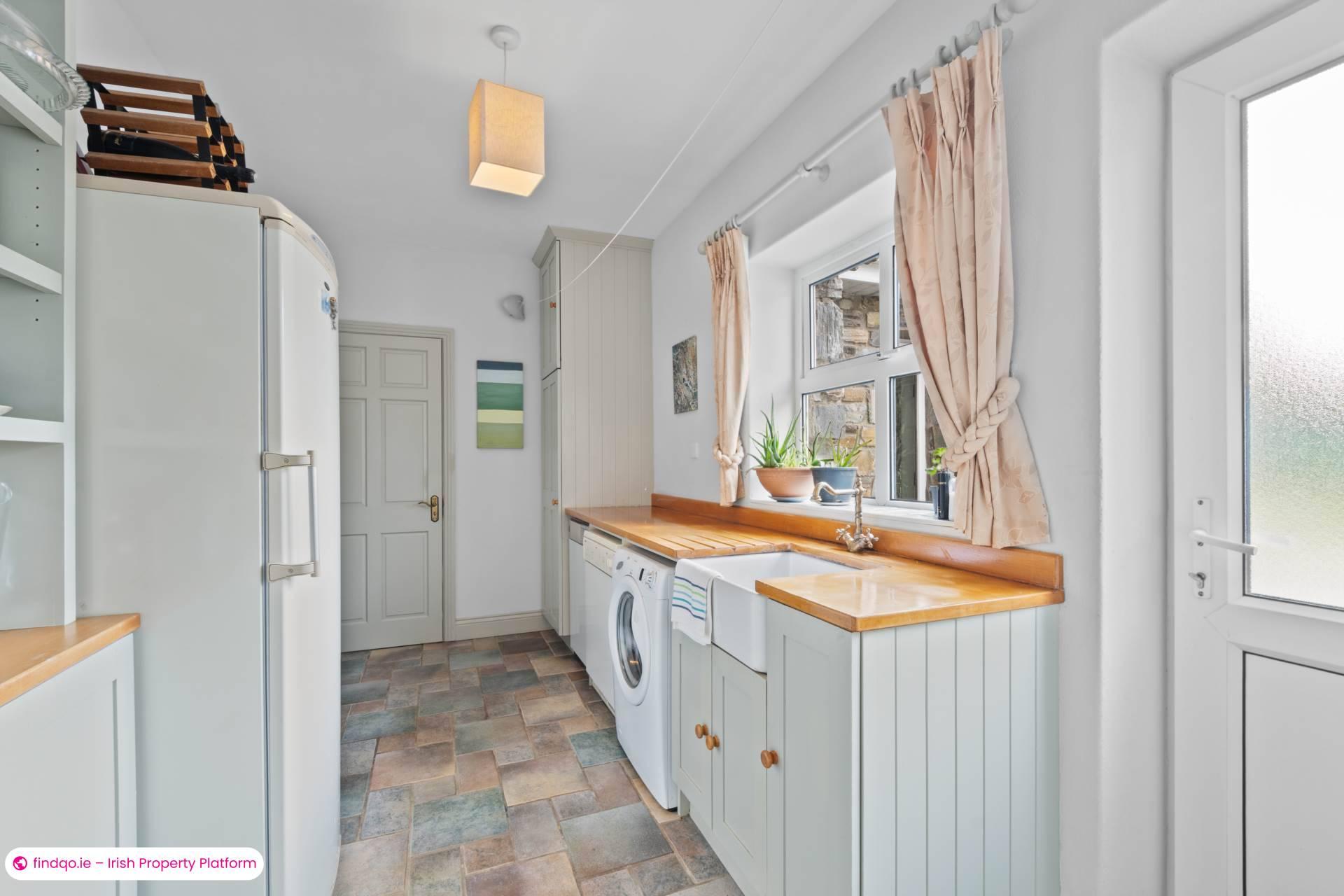 Detached house for Sale in Oughterard, Galway