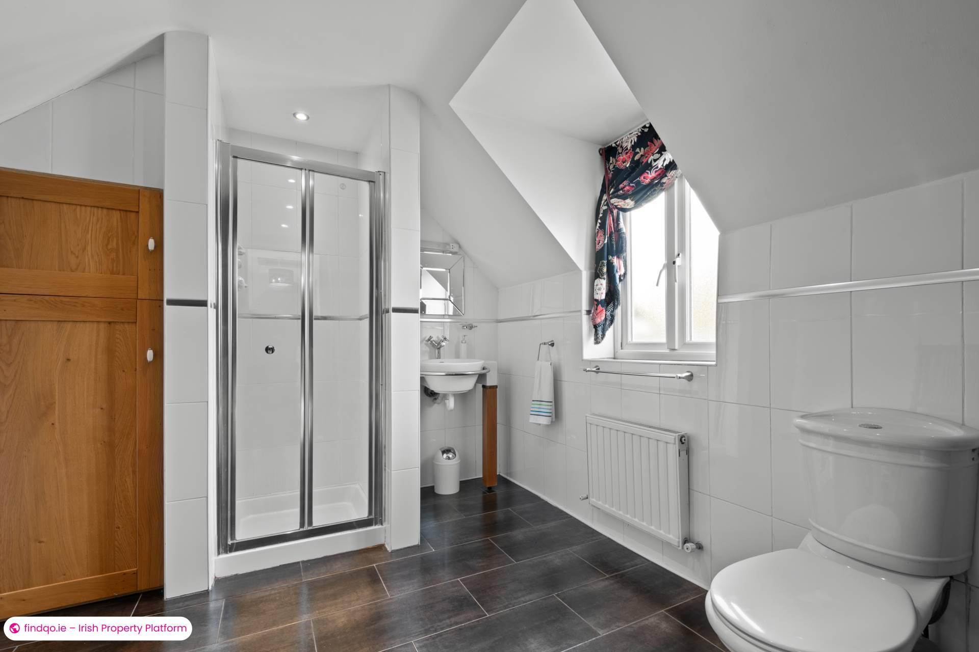 Detached house for Sale in Oughterard, Galway