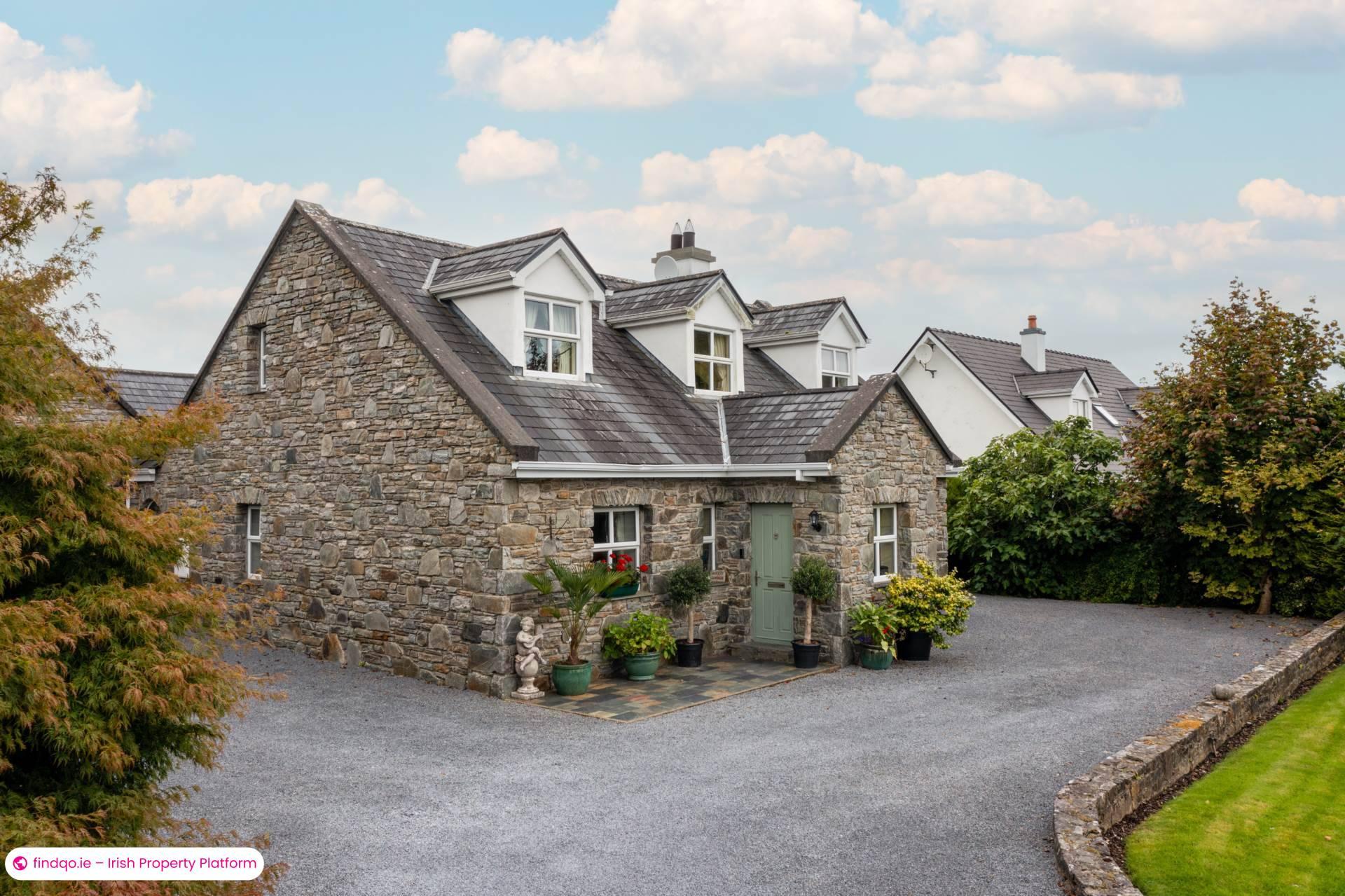 Detached house for Sale in Oughterard, Galway