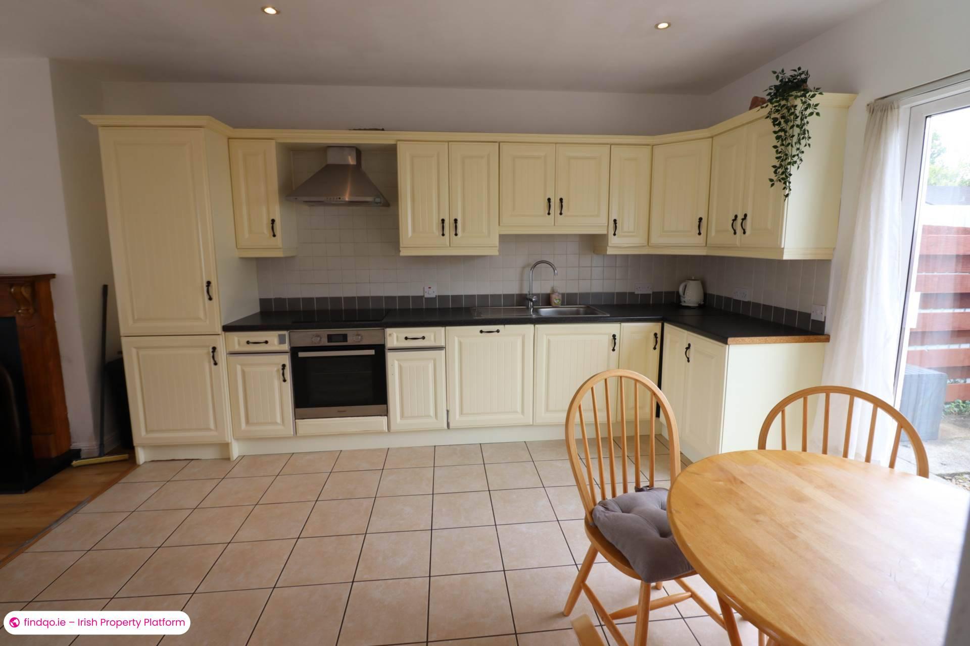 Terraced house for Sale in Oughterard, Galway