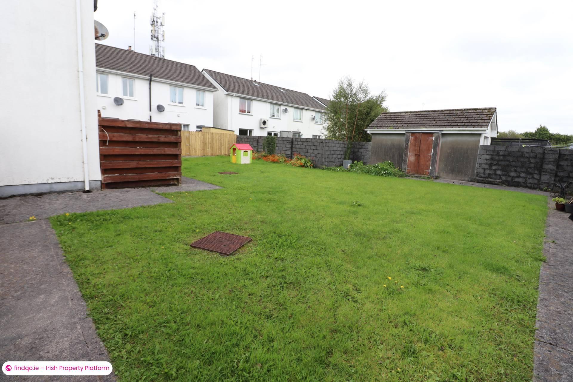 Terraced house for Sale in Oughterard, Galway